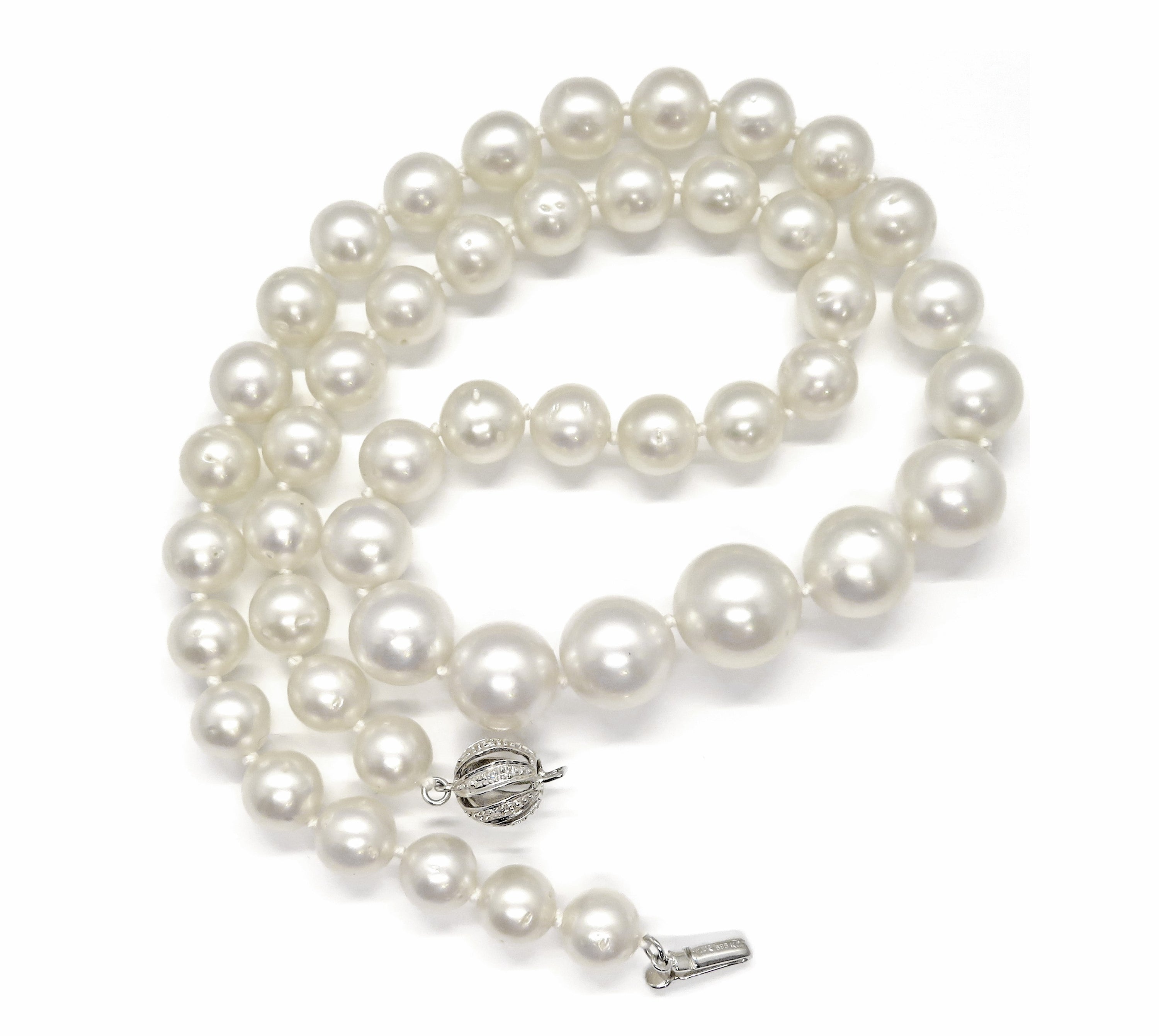 14kt White Gold 19" Graduated Pearl Necklace