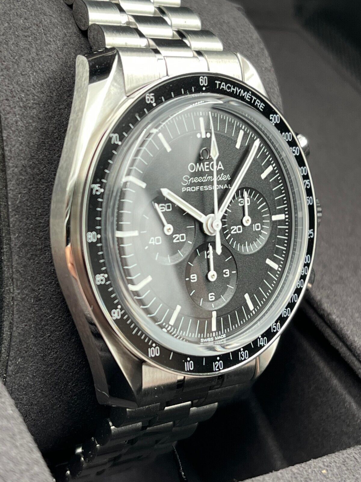 Omega Speedmaster Sapphire 310.30.42.50.01.002