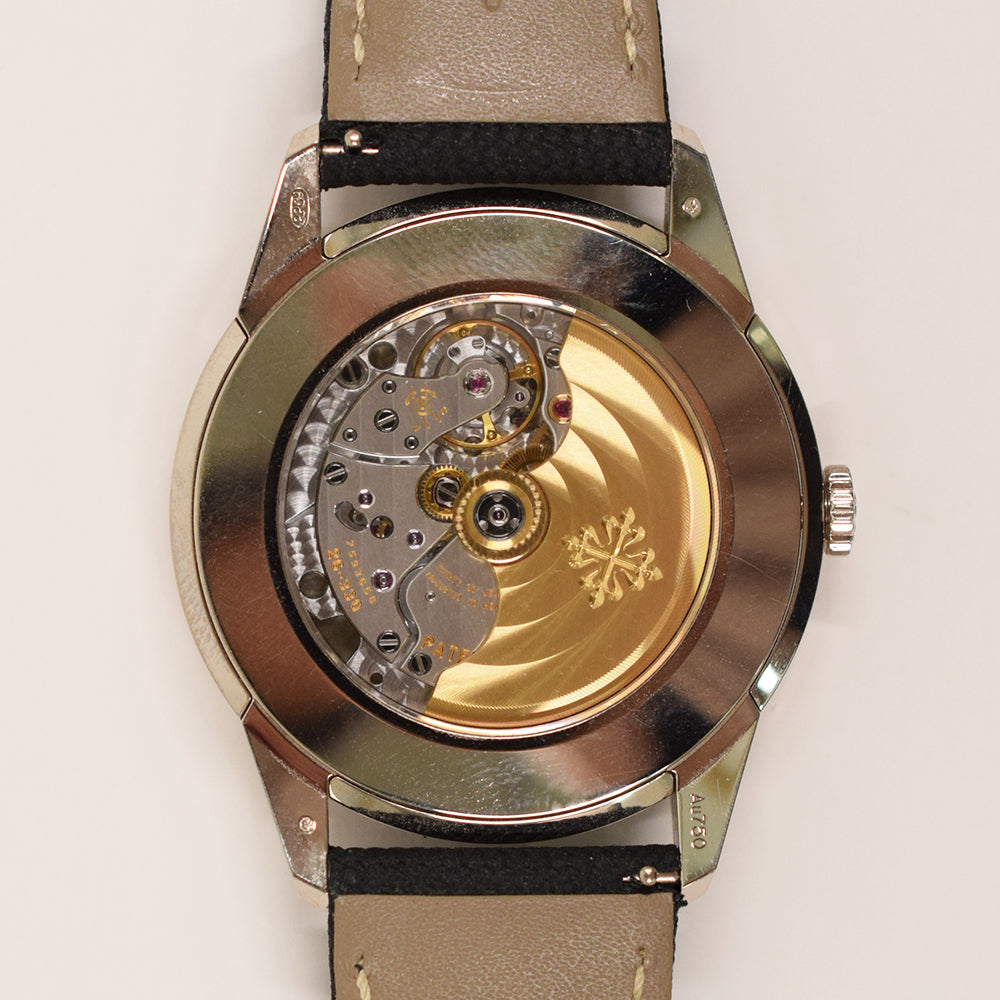 Calatrava Date Self-Winding 40mm White Gold 5226G-001