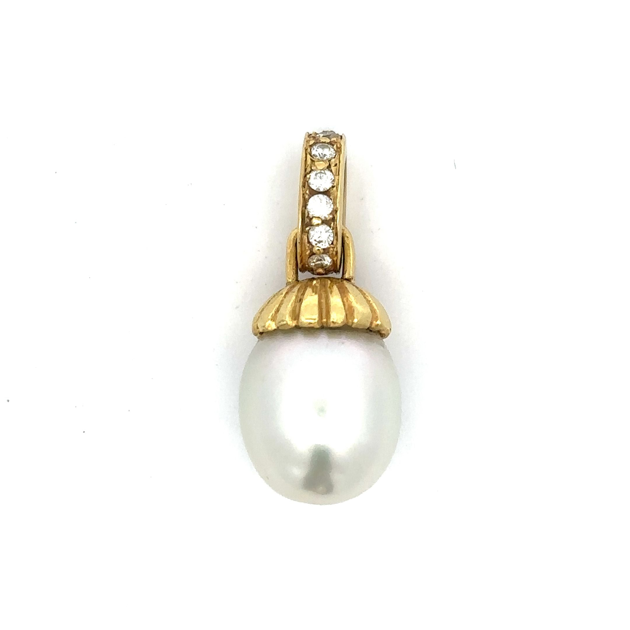 E-18k yellow gold Pearl Pendan