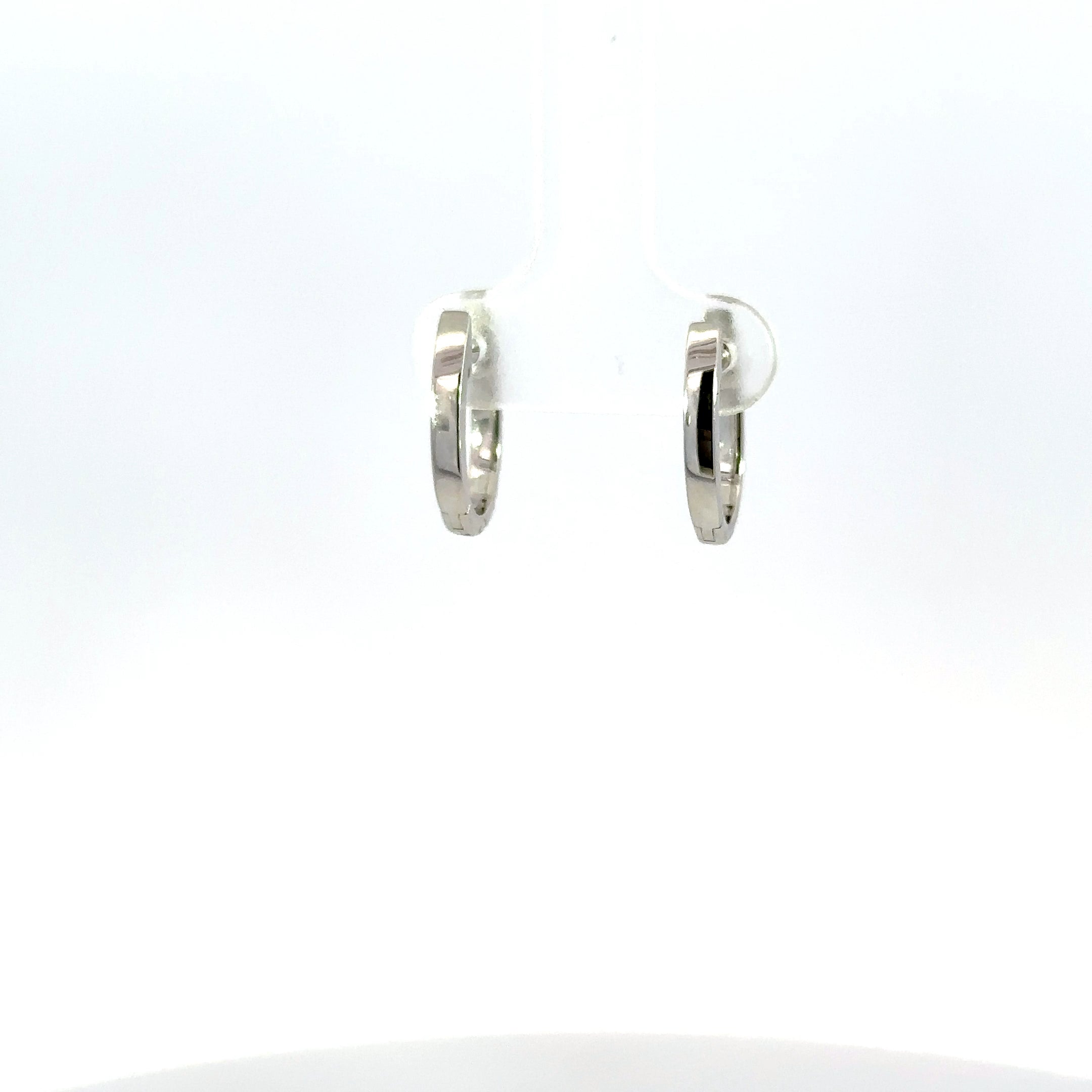 18kt wg Diamond Hoops
18=0.50