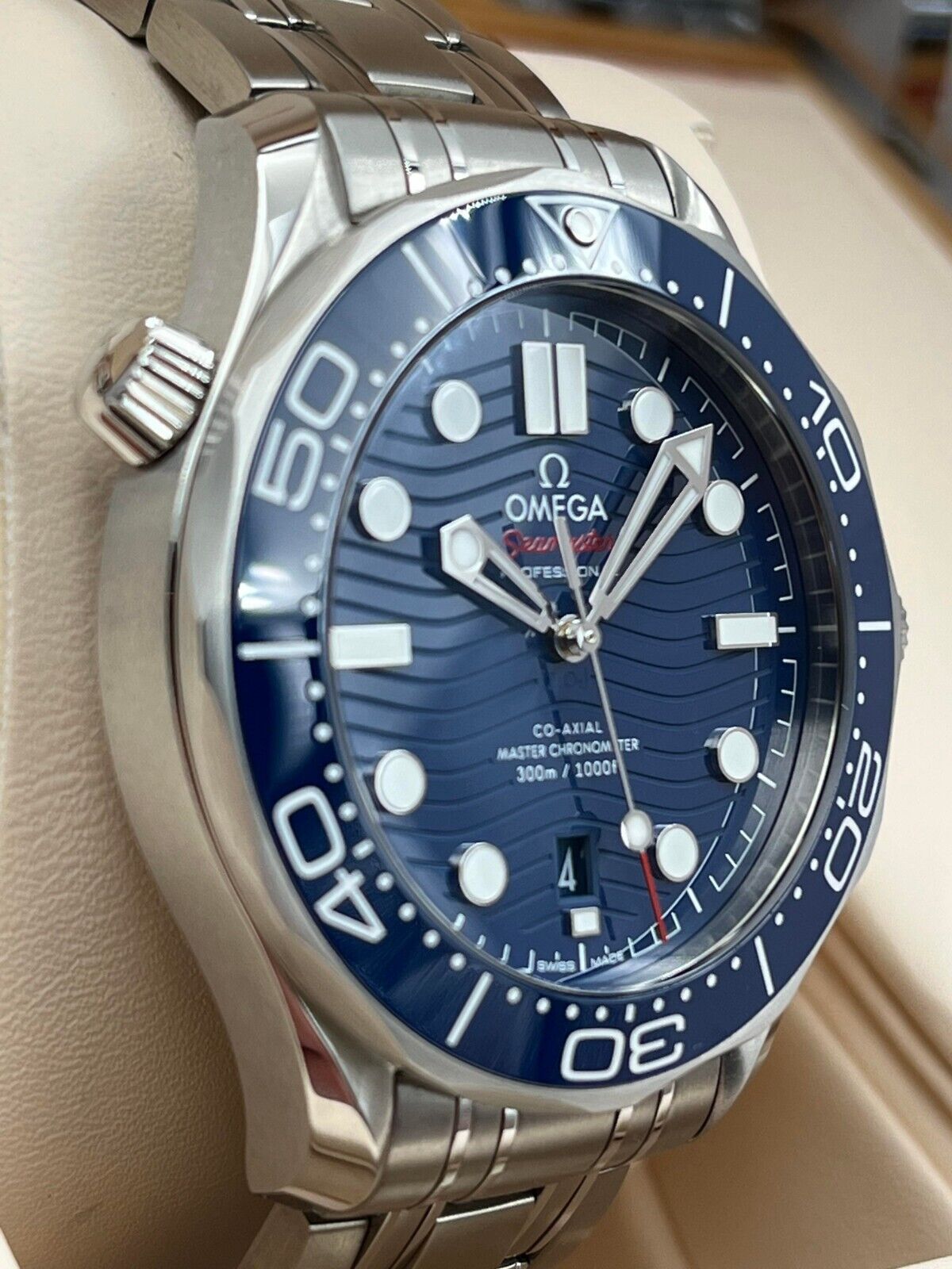 Omega Seamaster 300M 210.30.42.20.03.001