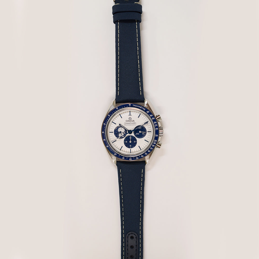 Speedmaster 42mm “Silver Snoopy Award” 50th Anniversary Snoopy Stainless Steel 310.32.42.50.02.001