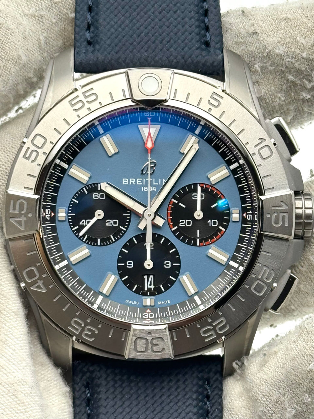 Breitling Super Avenger EB0148