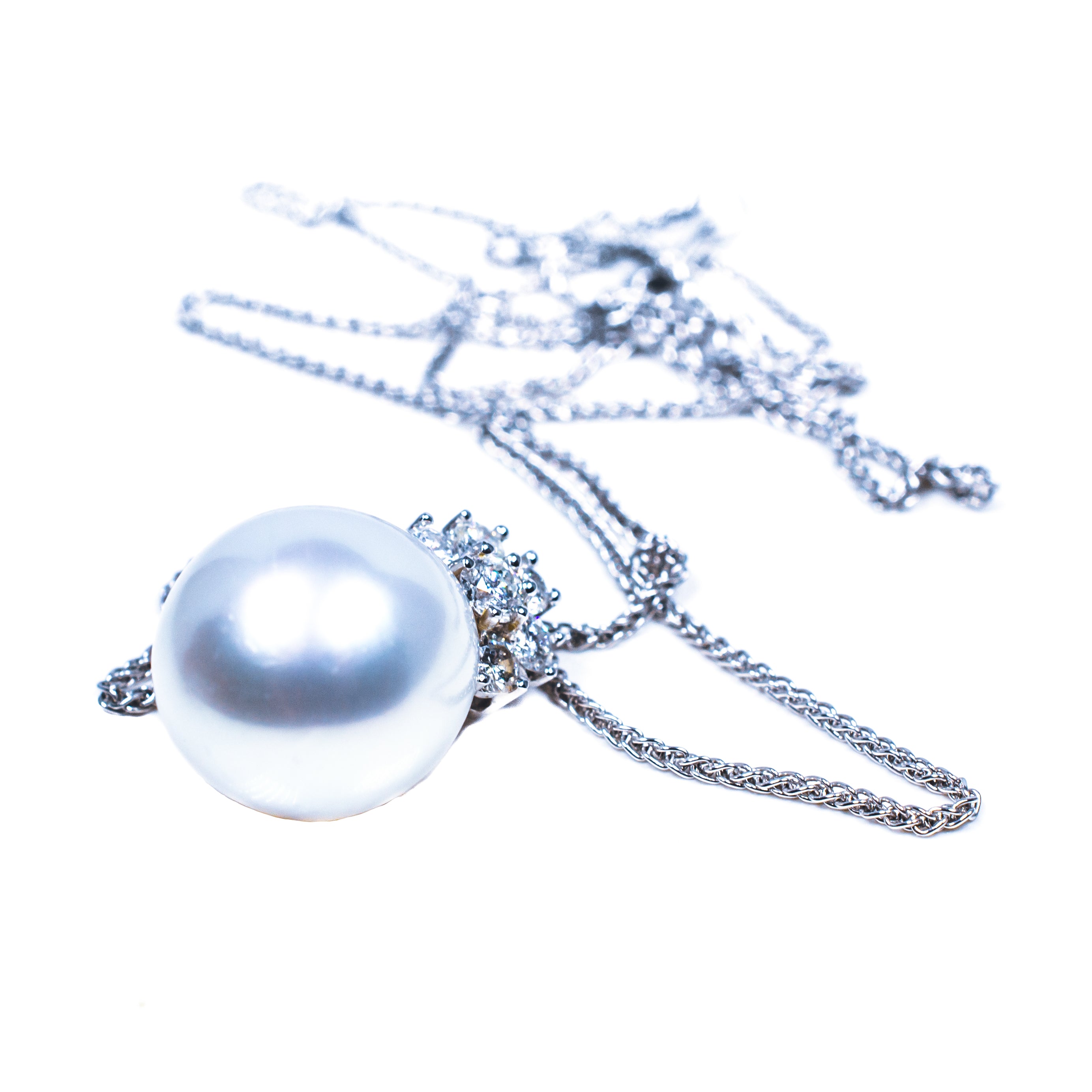 18kt White Gold South Sea Pearl and Diamond Pendant Necklace