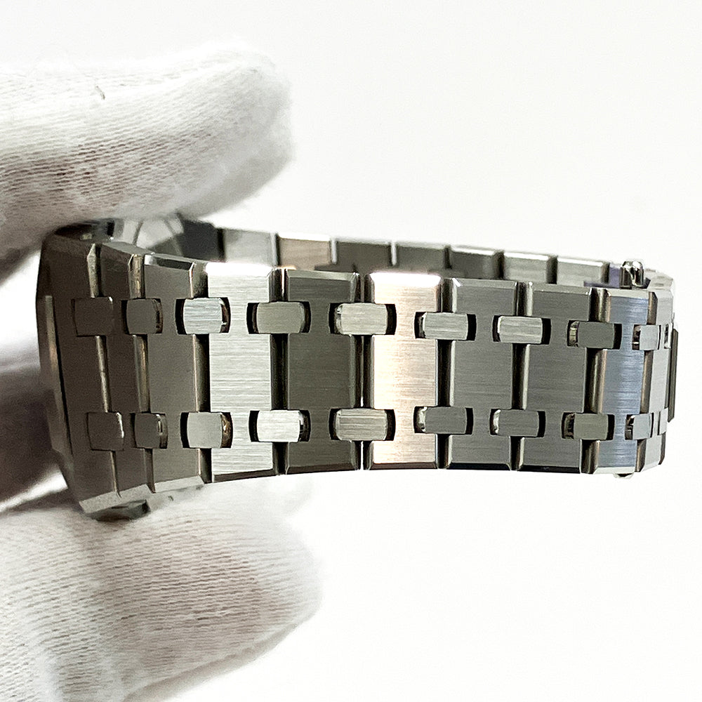 Royal Oak 37mm Flying Tourbillon Extra-Thin "50th Anniversary" - Steel 26660ST.OO.1356ST.01
