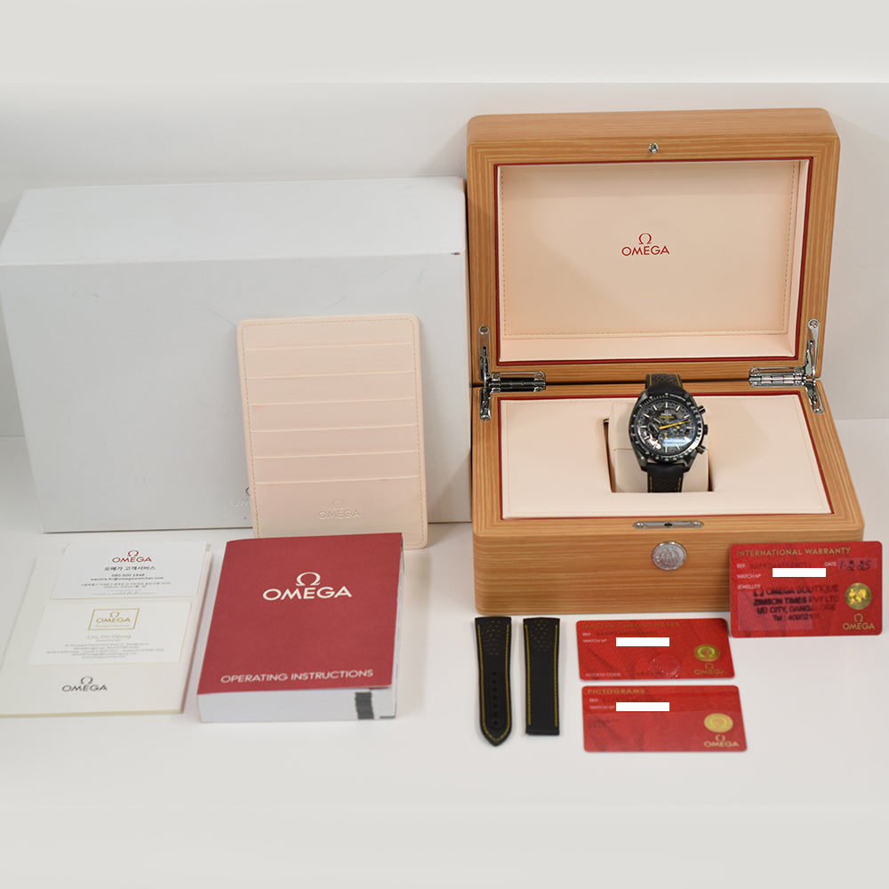 Speedmaster "Dark Side of the Moon" 44.25mm Black Ceramic 310.92.44.50.01.001