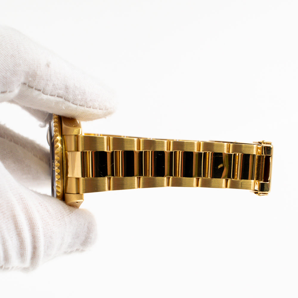 Submariner Date 40mm Yellow Gold 16618SG