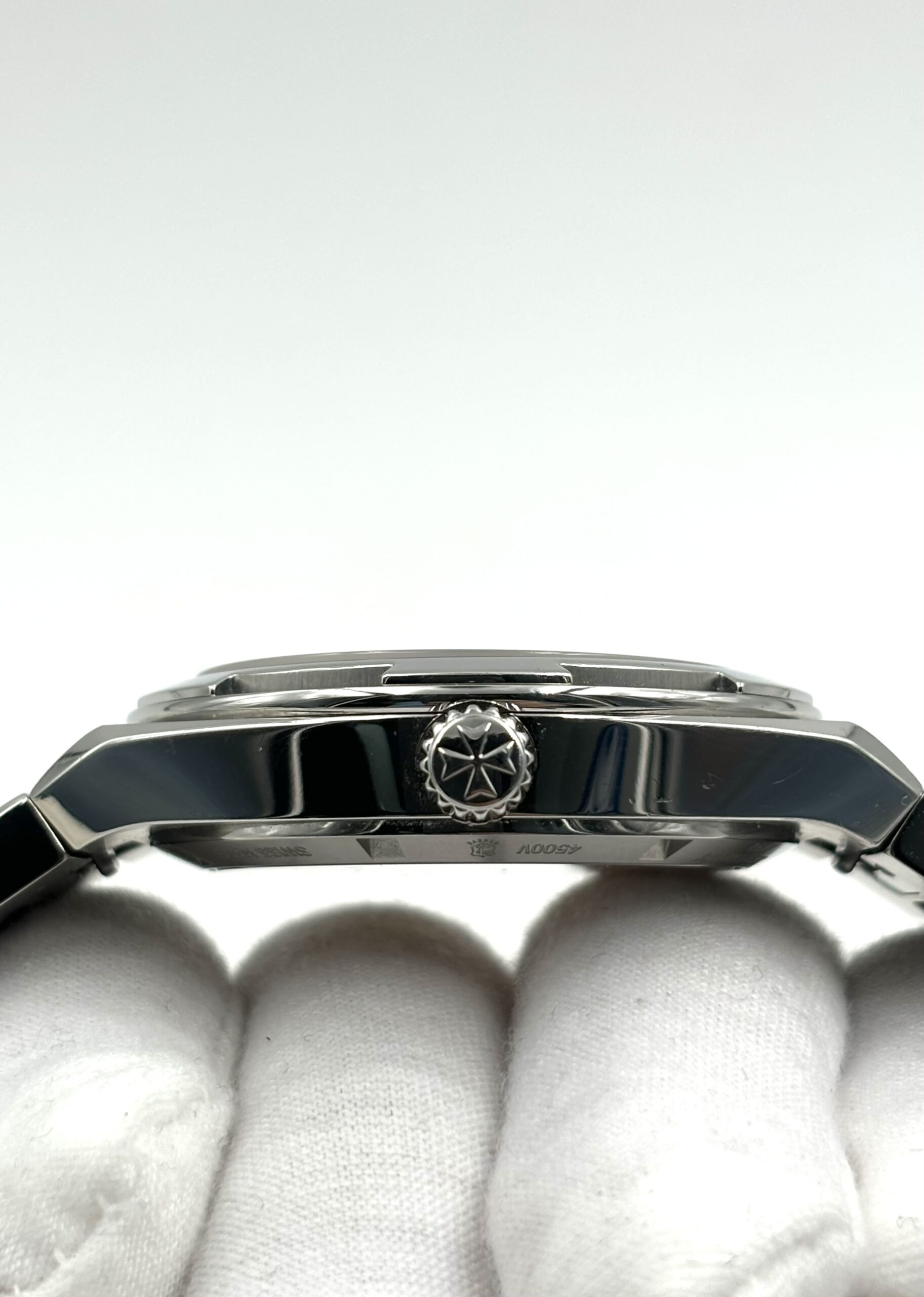 Vacheron Constantin Overseas 4500V/110A-B146