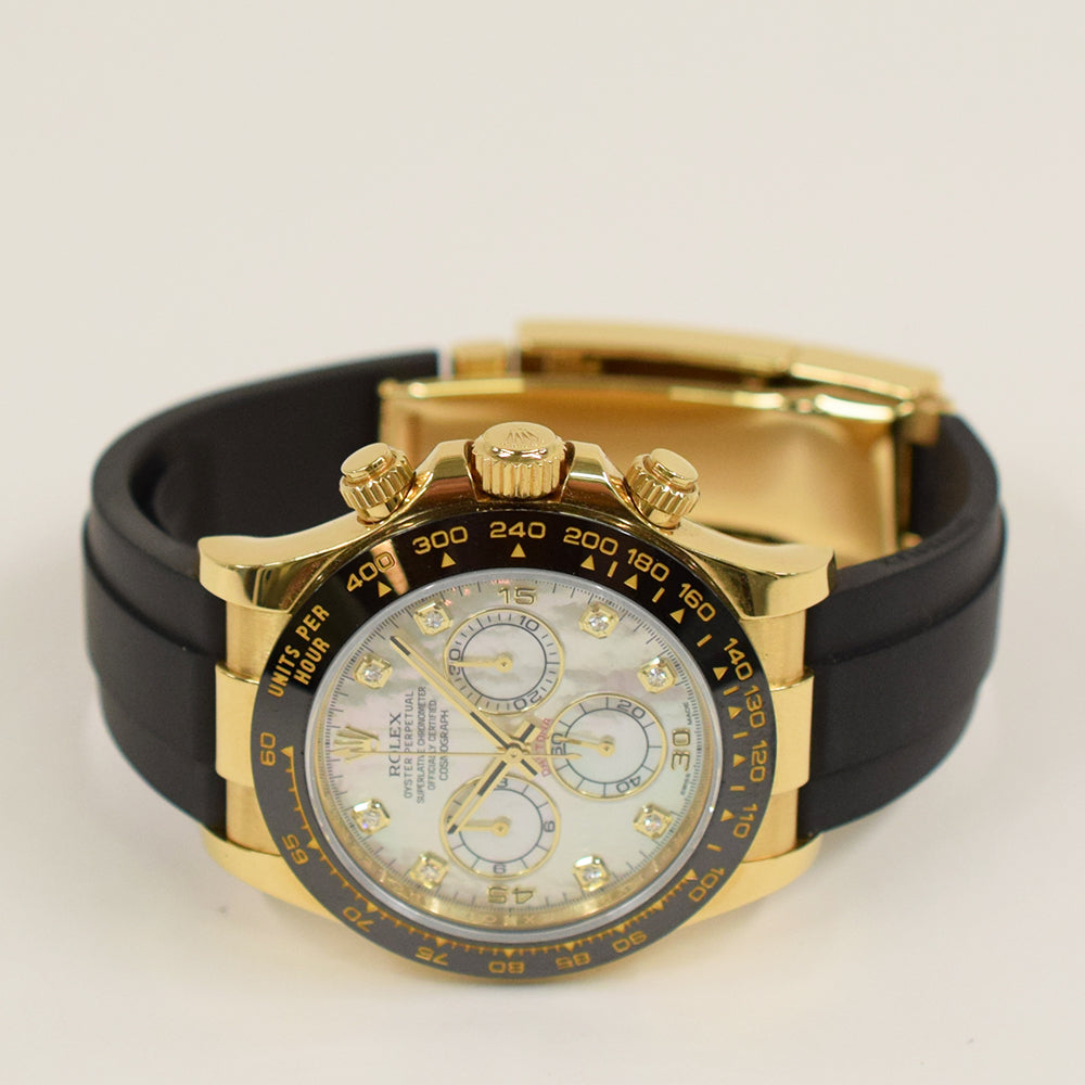 Daytona Yellow Gold On Strap 116518LN