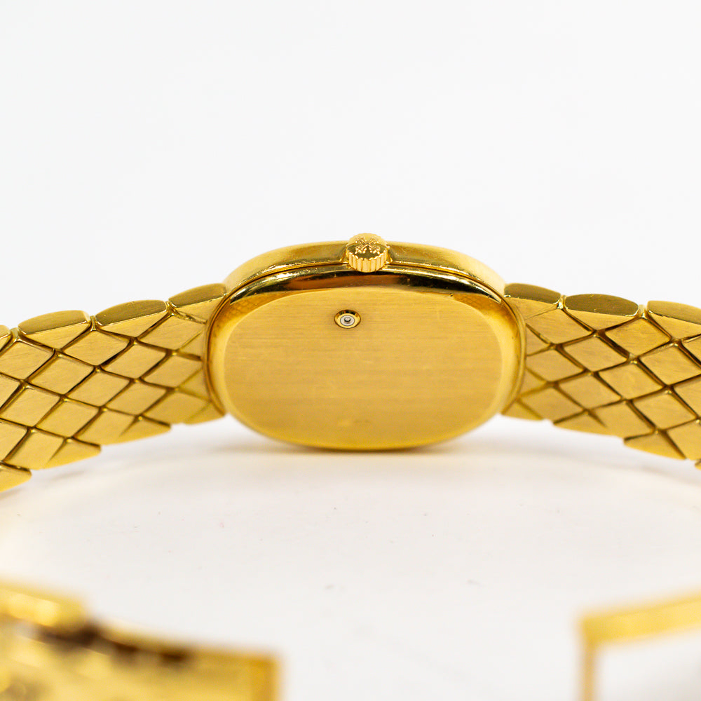 Golden Ellipse 	20mm x 23mm Yellow Gold 4764/11