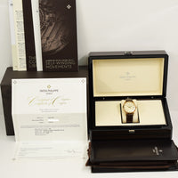 Calatrava Date 39mm Yellow Gold 5227J-001