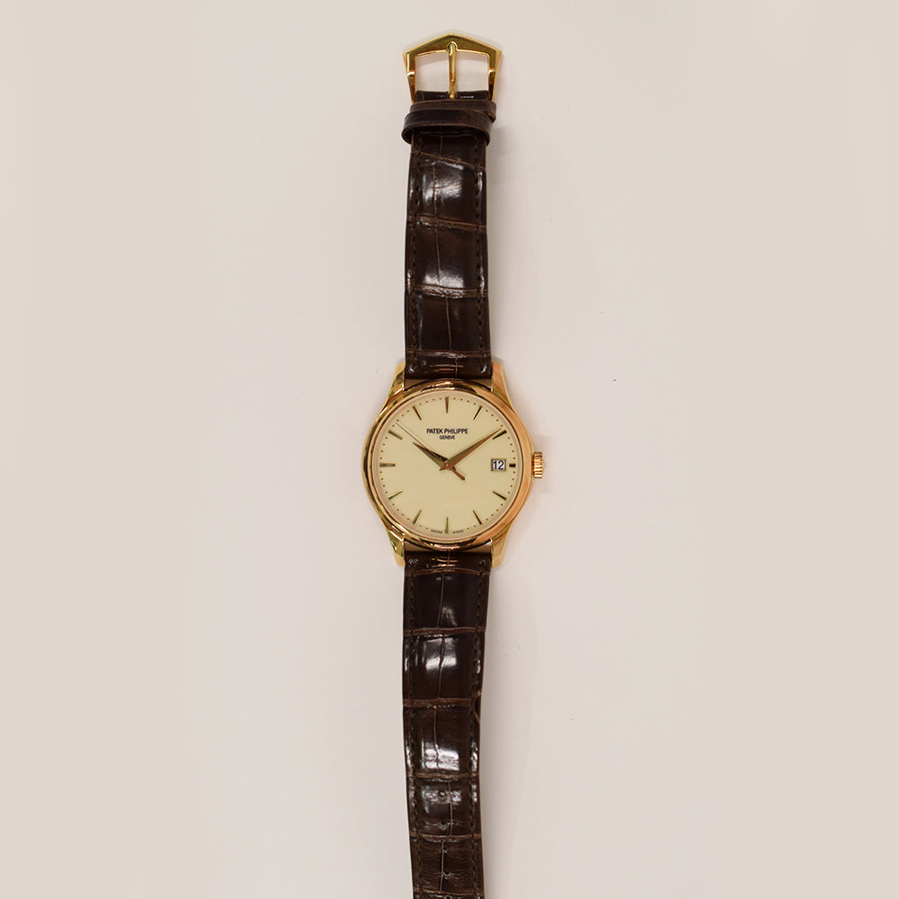 Calatrava Date 39mm Yellow Gold 5227J-001