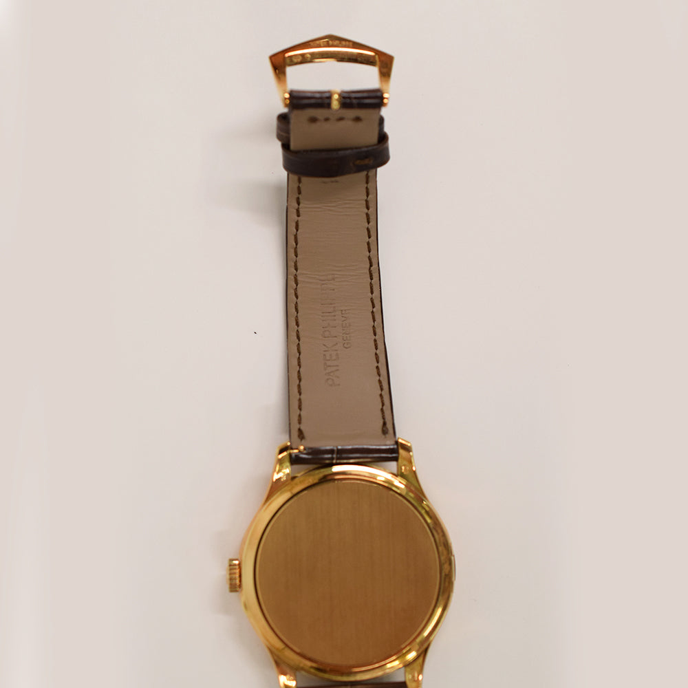 Calatrava Date 39mm Yellow Gold 5227J-001