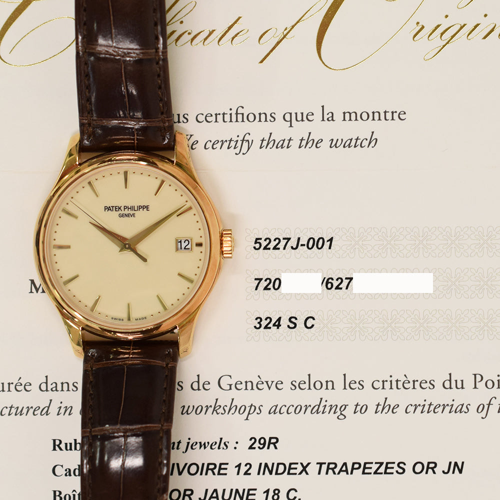 Calatrava Date 39mm Yellow Gold 5227J-001