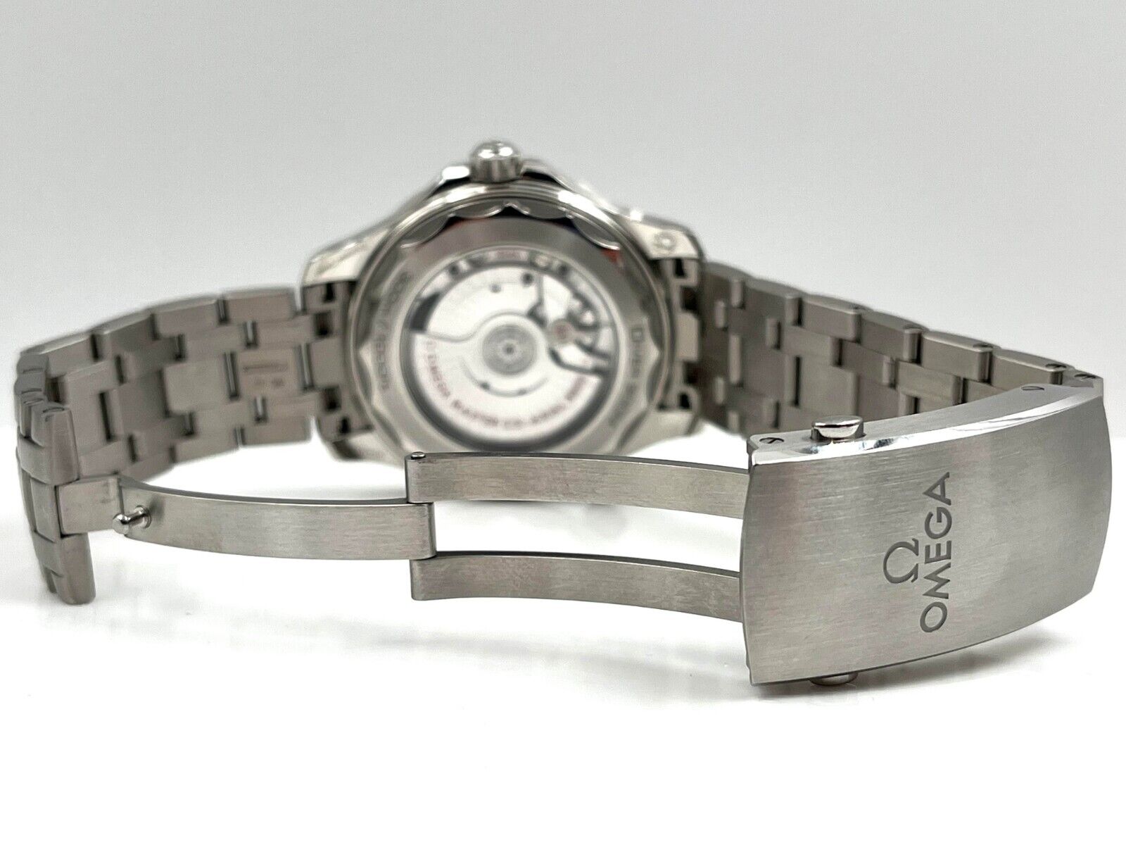 Omega Seamaster 300M 210.30.42.20.03.001