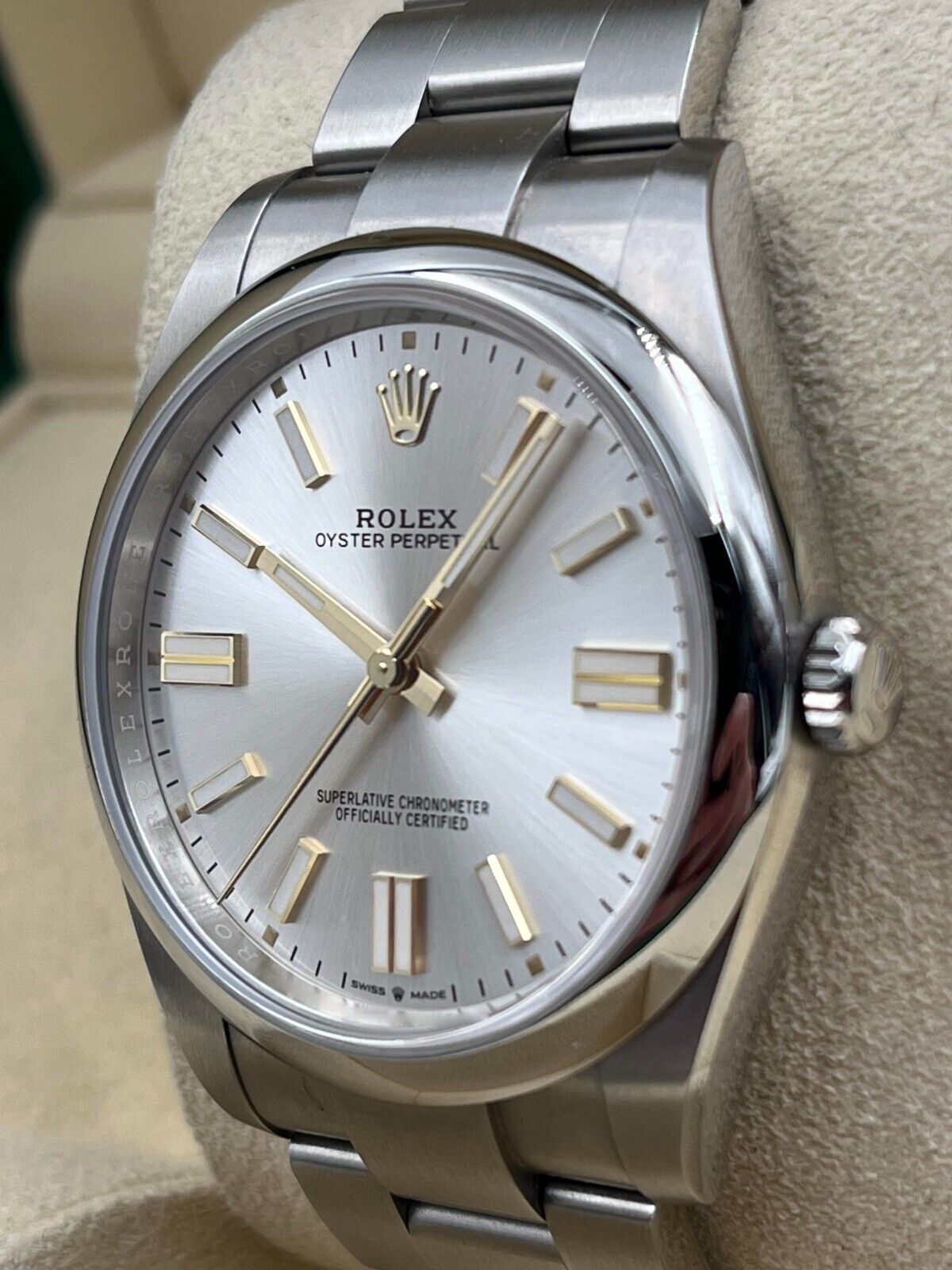Rolex Oyster Perpetual 124300