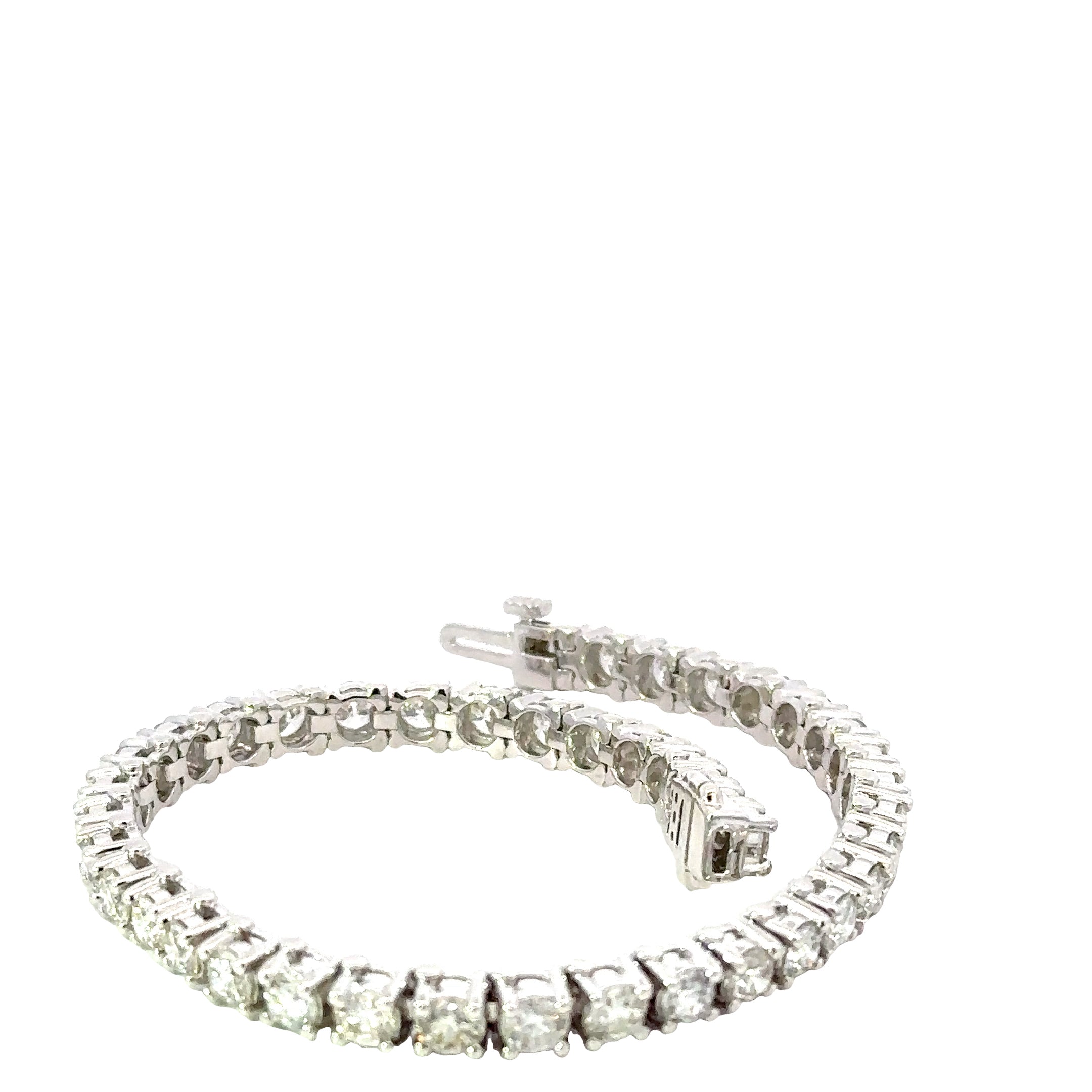 14k White Gold 
48 Diamonds 7