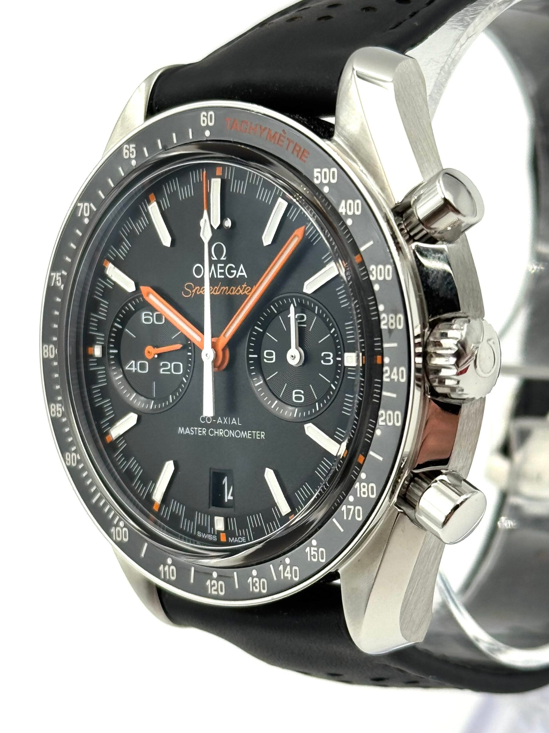 Omega Speedmaster Racing 329.32.44.51.01.001