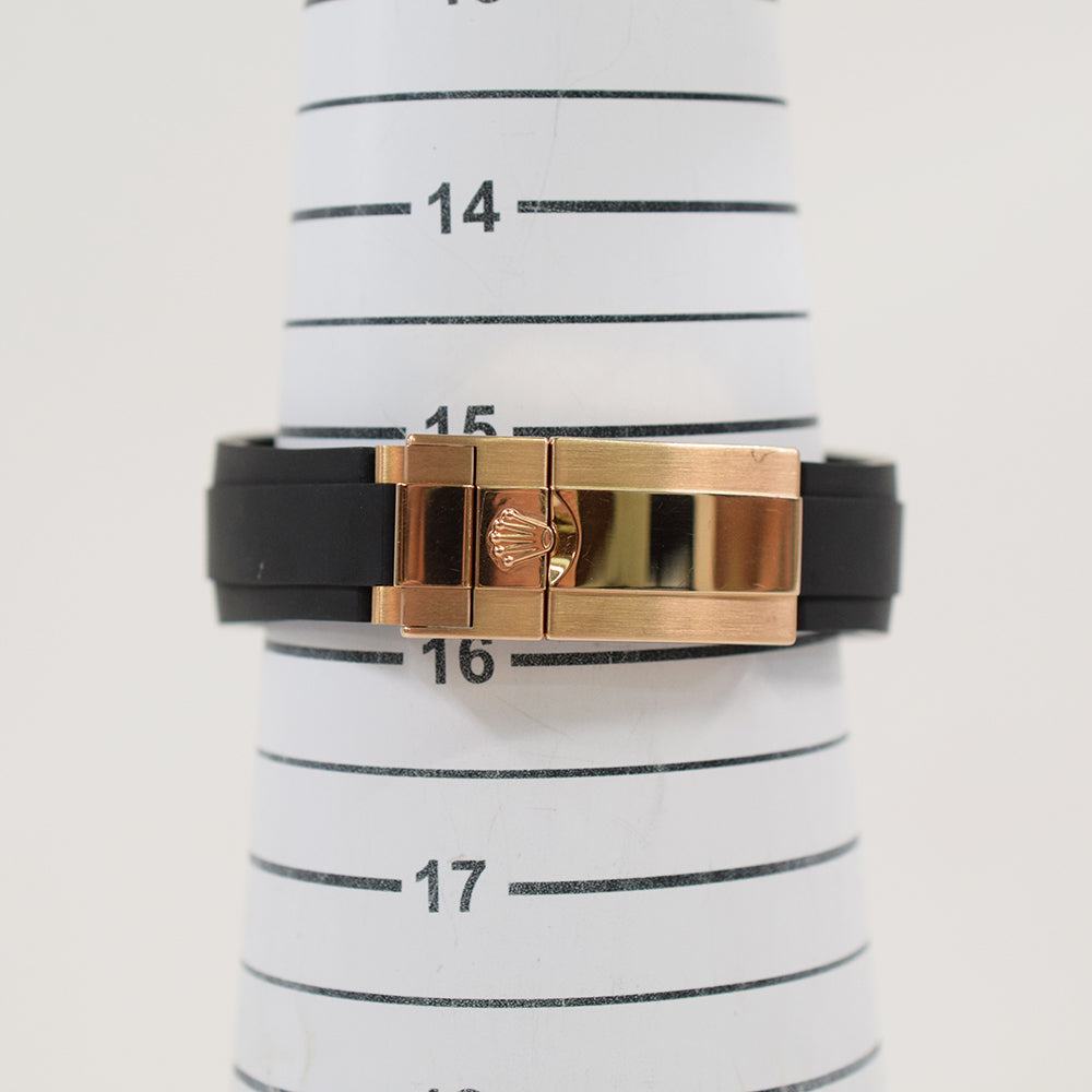 Daytona Rose Gold Black Ceramic Bezel with Rubber Strap 116515LN