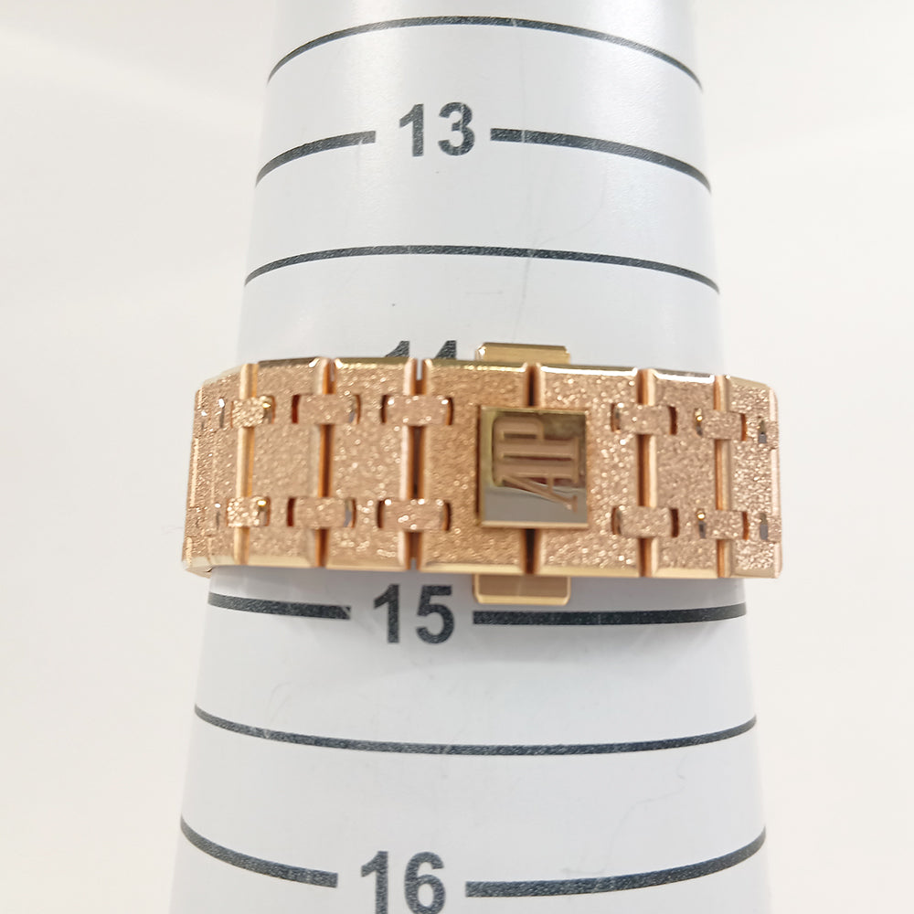 Royal Oak Frosted Quartz 33mm Rose Gold  67653OR.GG.1230OR.02