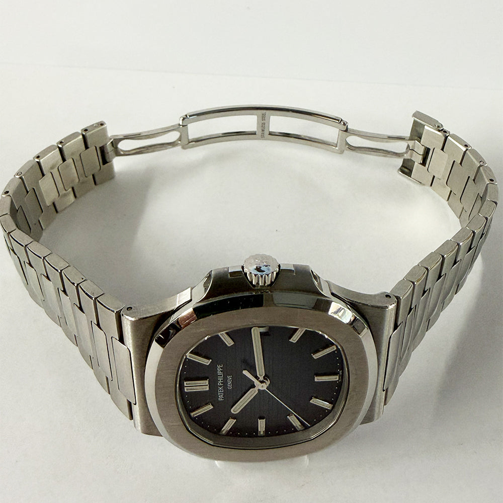 Nautilus 40mm Stainless Steel 5711/1A-010