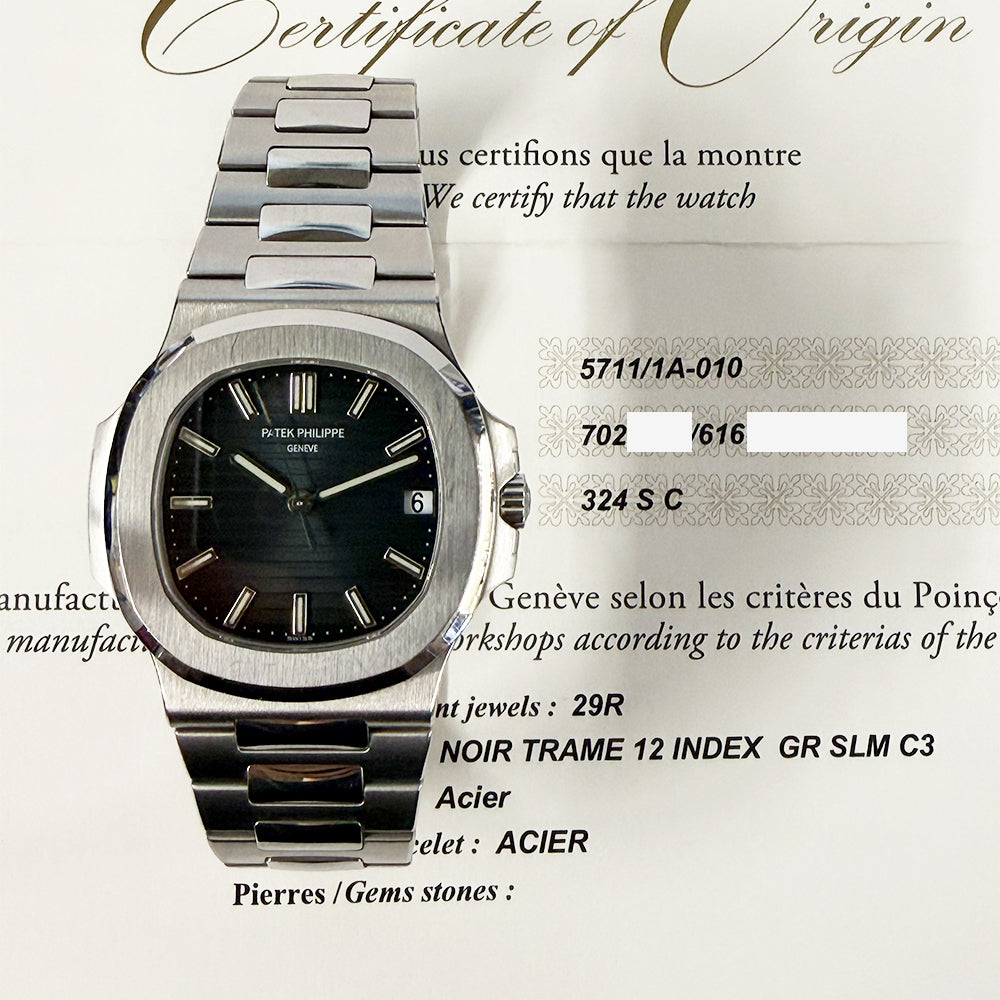 Nautilus 40mm Stainless Steel 5711/1A-010
