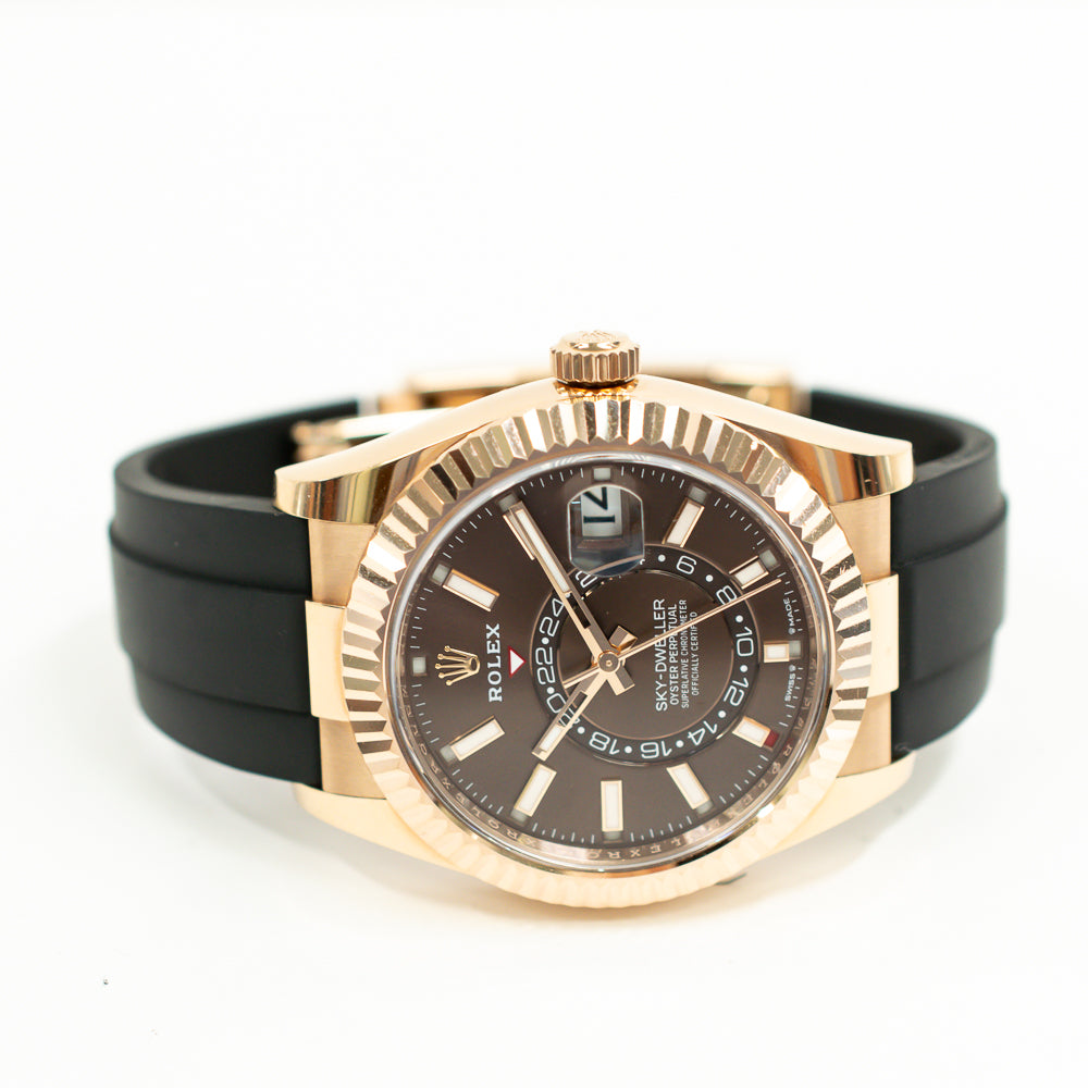 Sky-Dweller Rubber Strap Rose Gold 336235