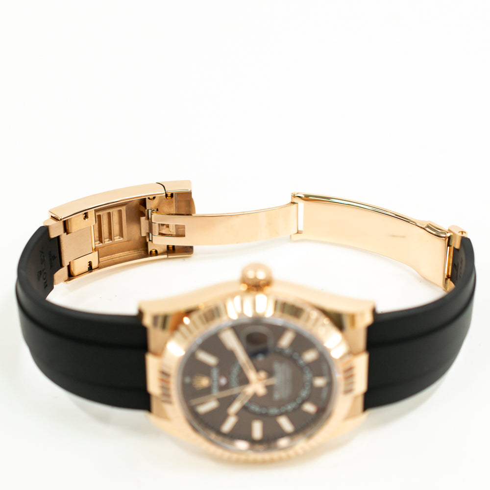 Sky-Dweller Rubber Strap Rose Gold 336235