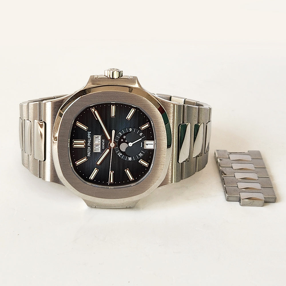 Nautilus Annual Calendar Moon Phase 40.5mm Stainless Steel  5726/1A-014
