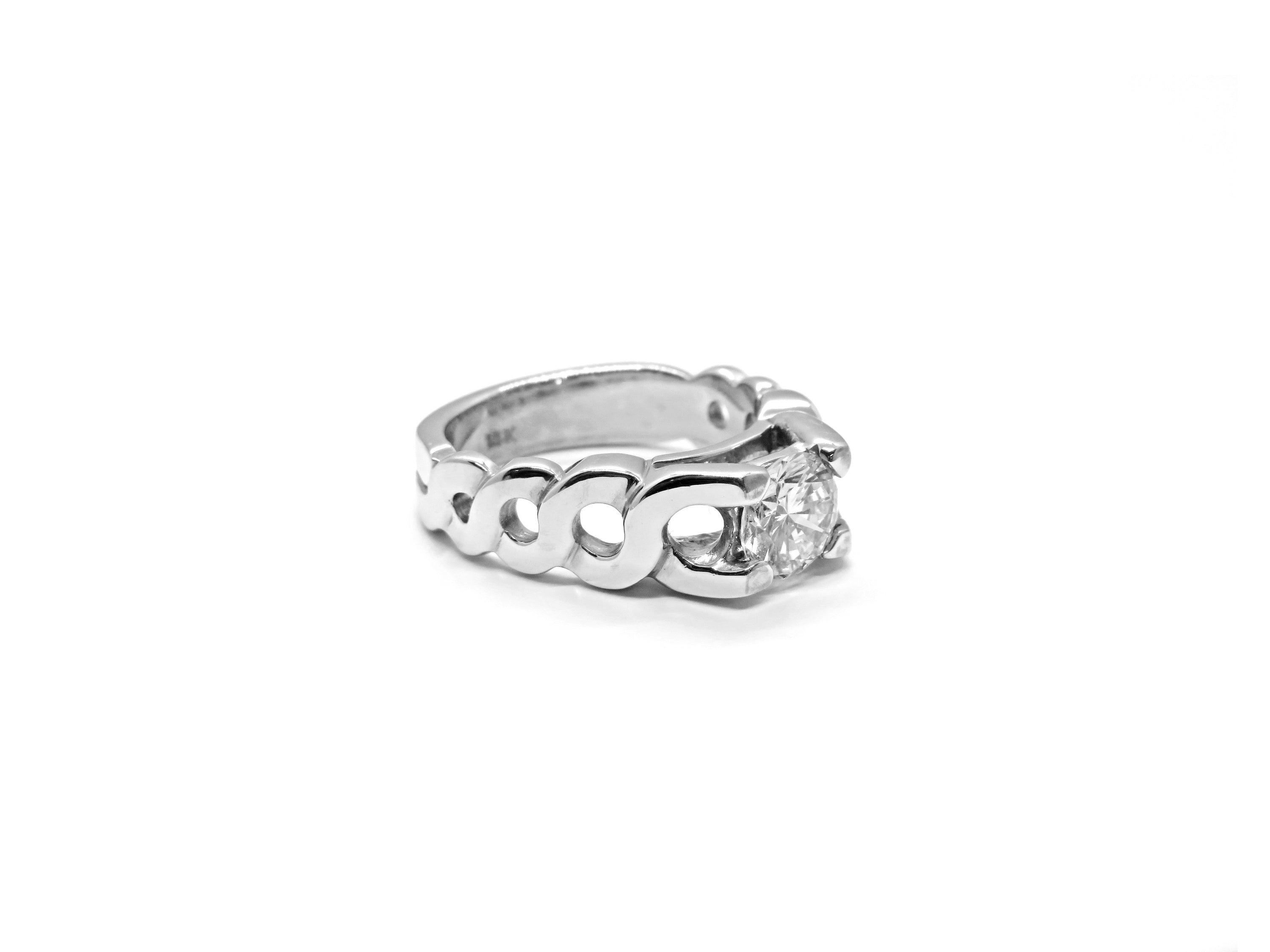 14kt White Gold Twist Motif Round Brilliant Cut Diamond Engagement Ring