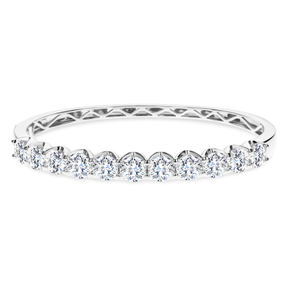 18K White Gold Diamond Link Bangle