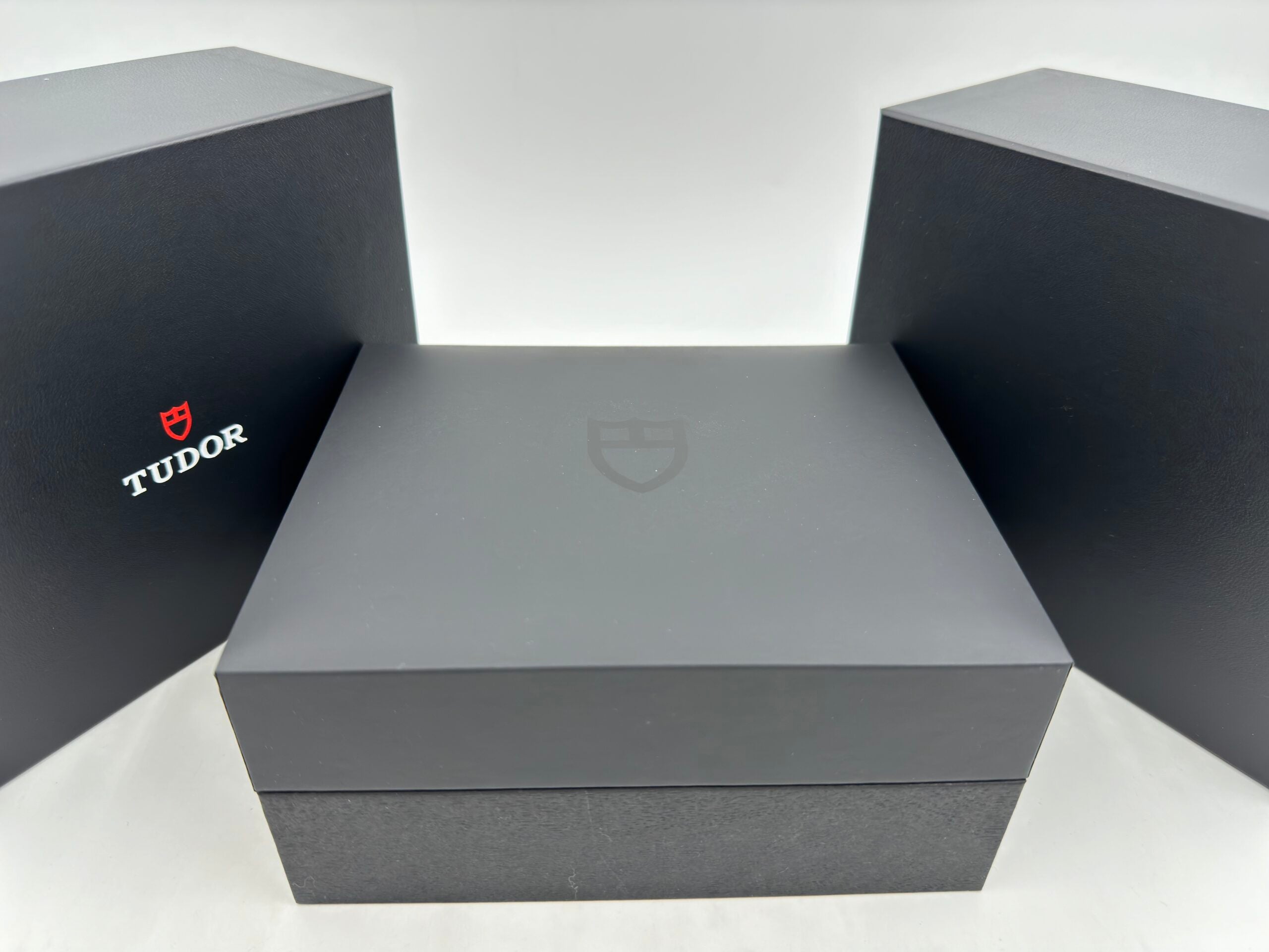 Tudor Pelagos FXD Red Bull 25707KN