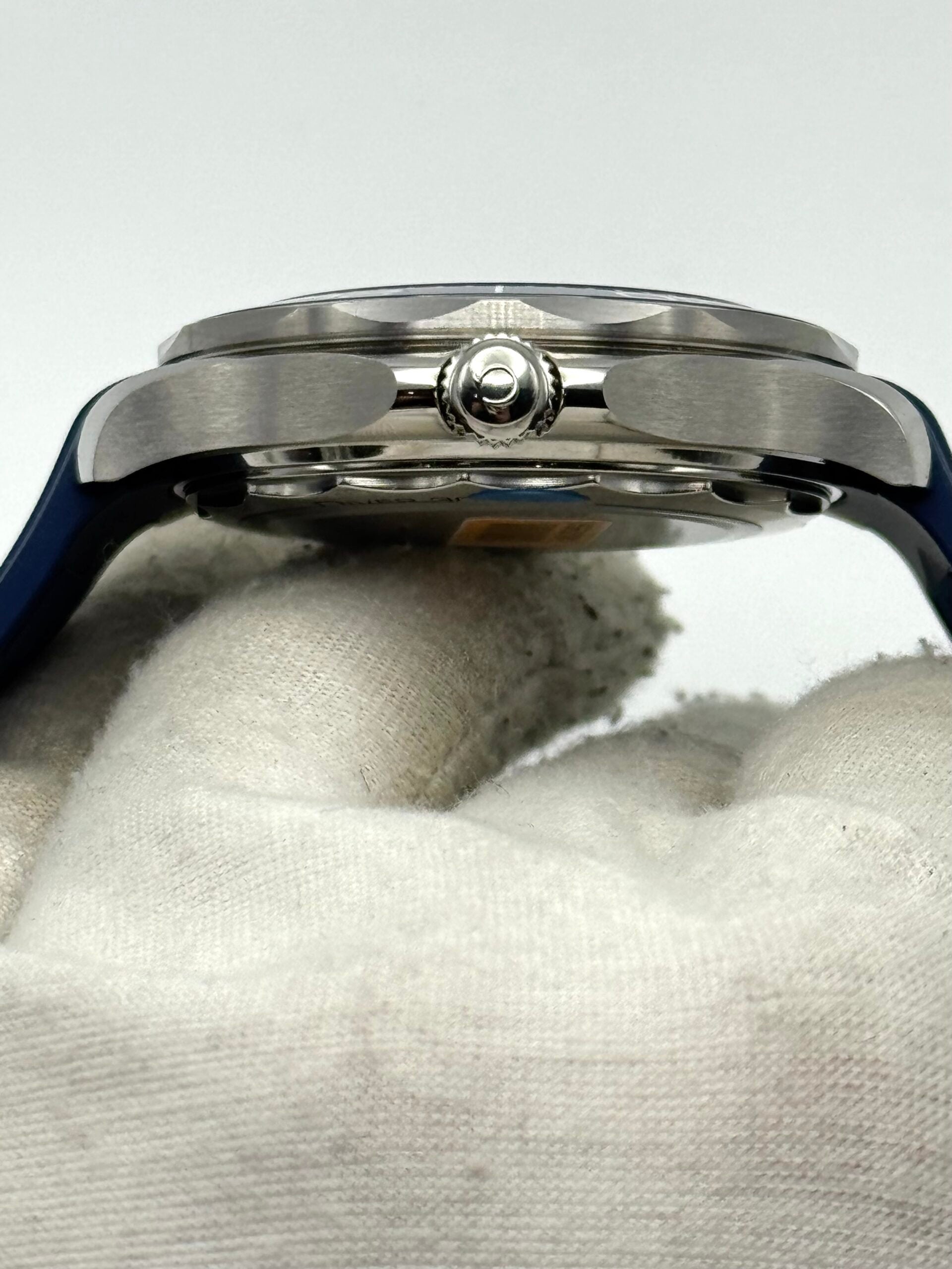 Omega Seamaster 300M 210.32.42.20.06.001