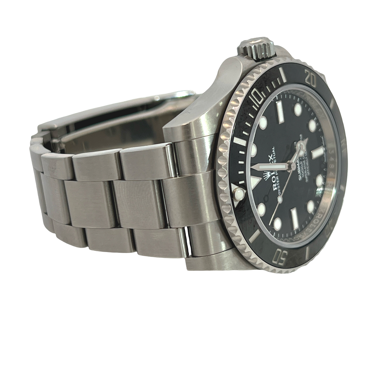 Pre-Owned 2025 Rolex Submariner No-Date 41mm Ref. 124060 – Full Set