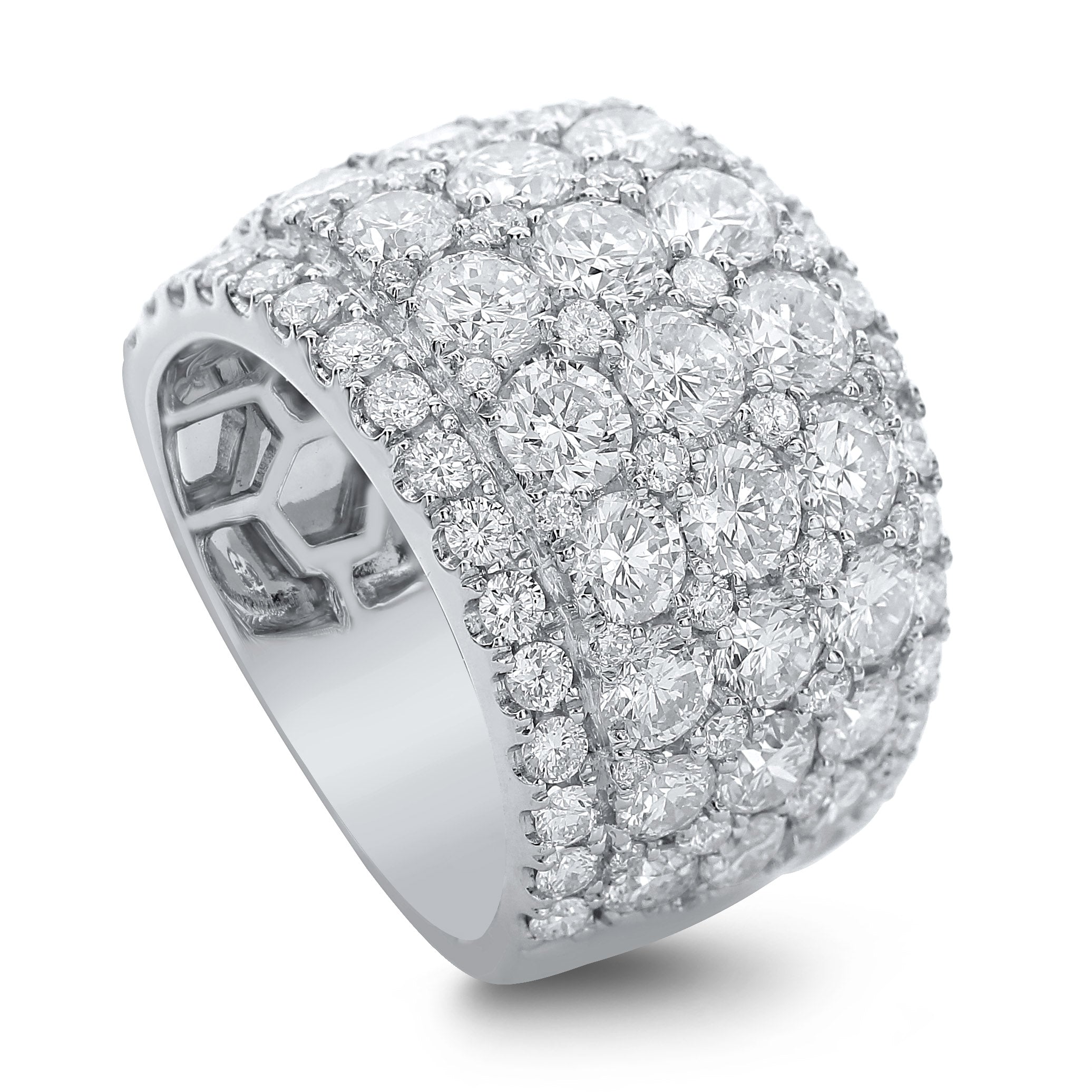 18k white gold & diamond ring