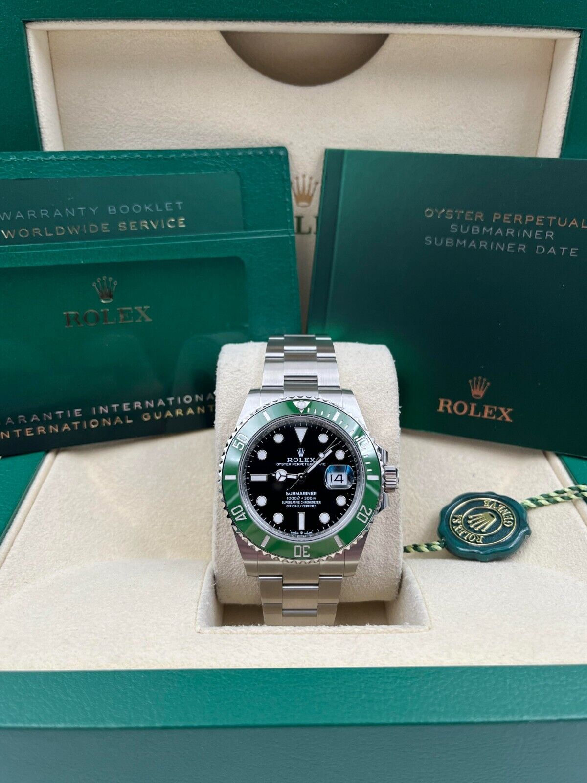 Rolex Submariner Date 126610LV