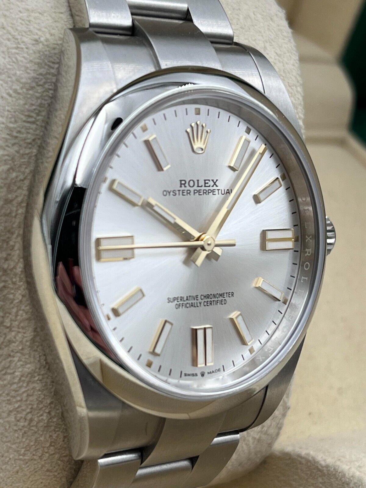 Rolex Oyster Perpetual 124300