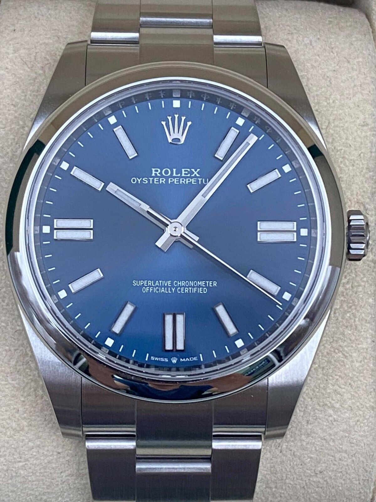 Rolex Oyster Perpetual 124300