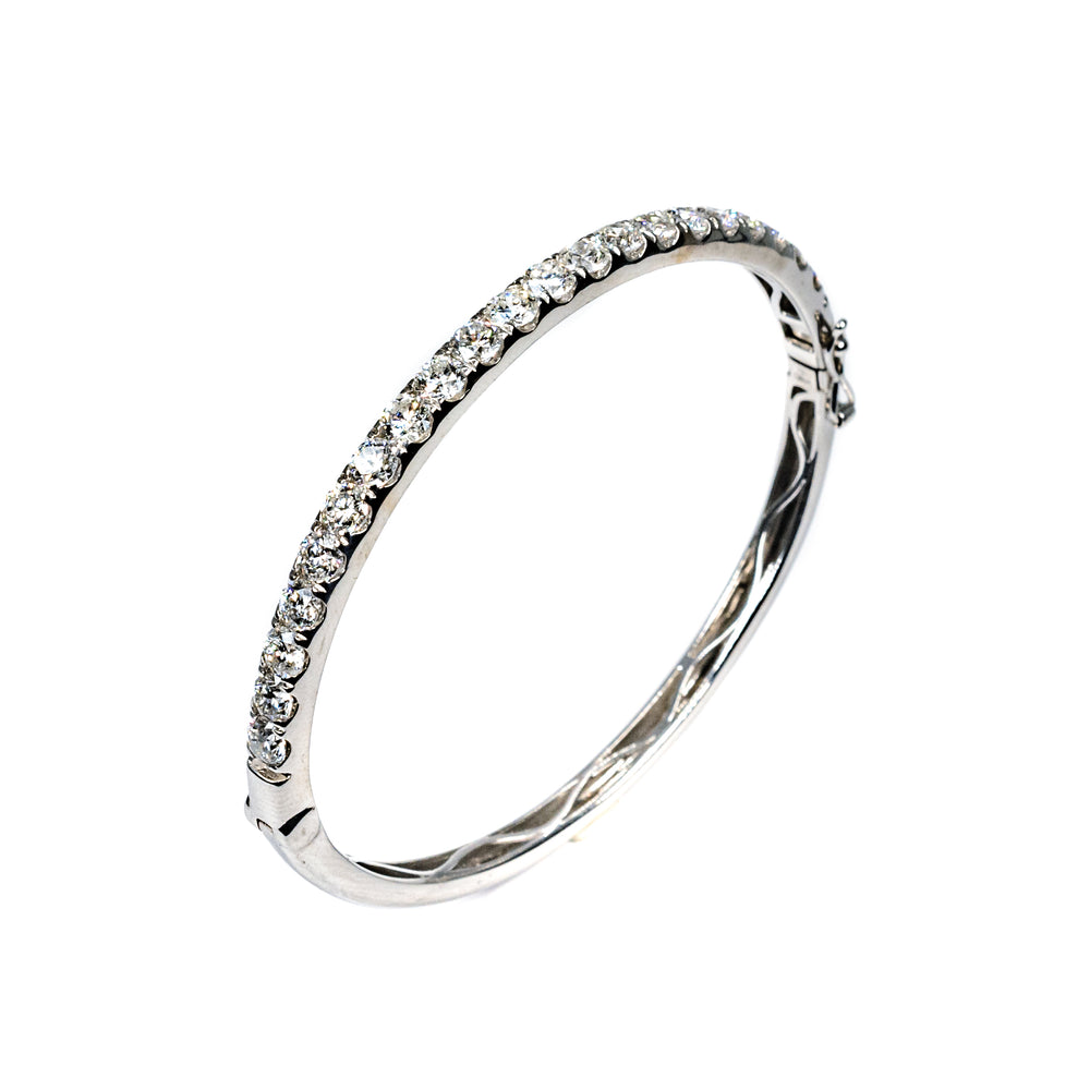 18kt White Gold 5ct Diamond Fashion Bangle Bracelet