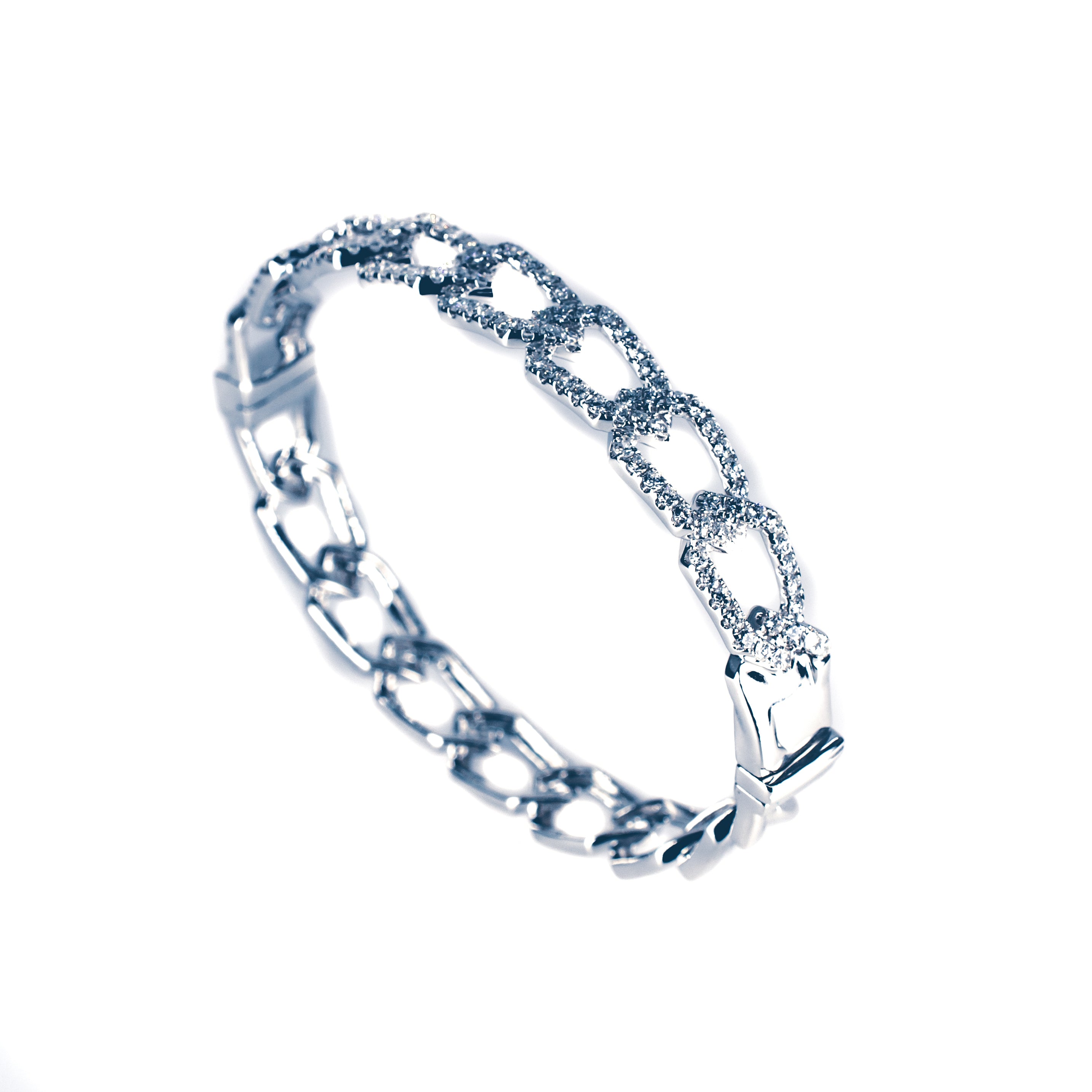 18kt White Gold Open Link Diamond Bracelet