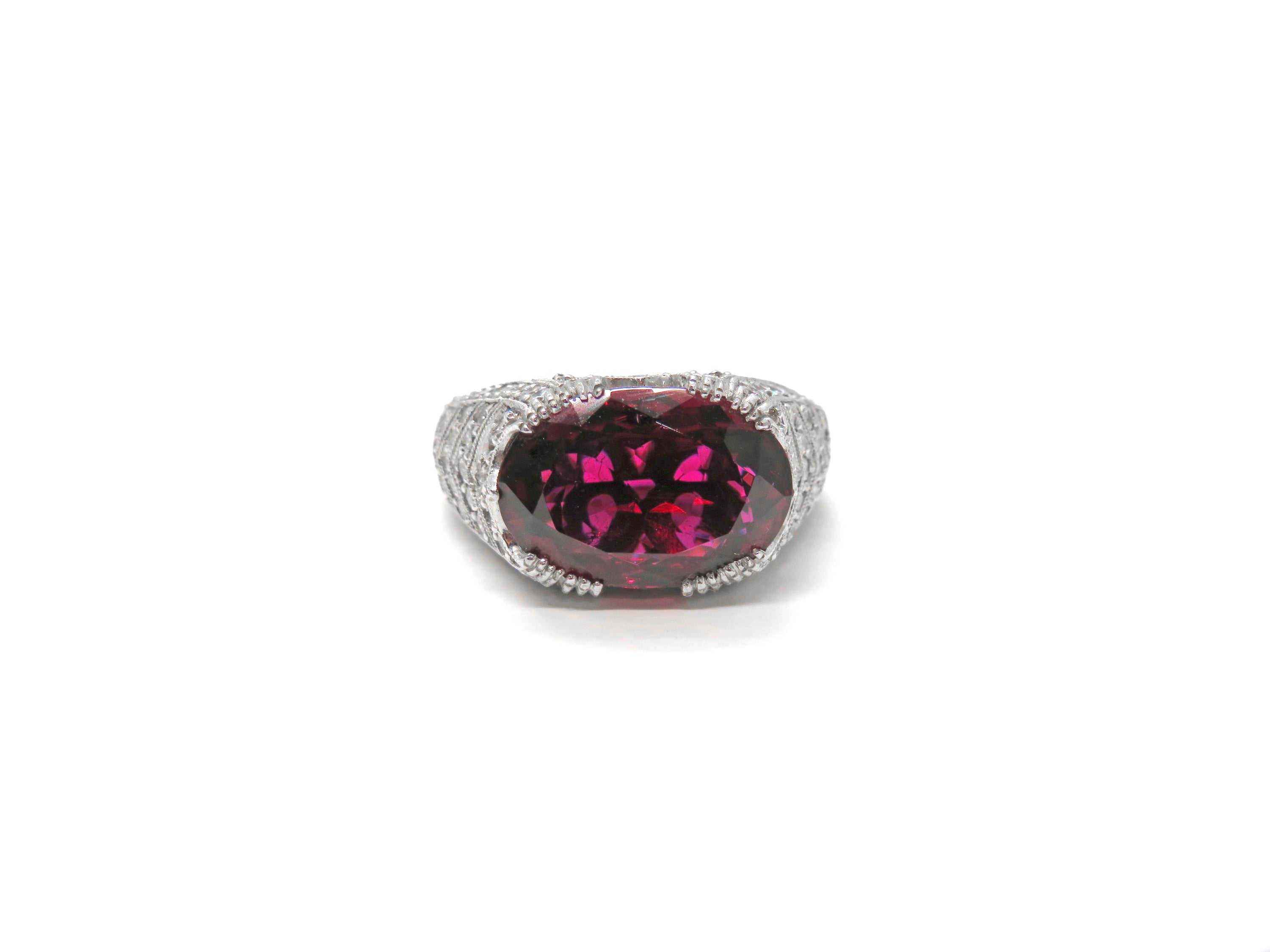 18kt White Gold Rubellite Diamond Fashion Ring