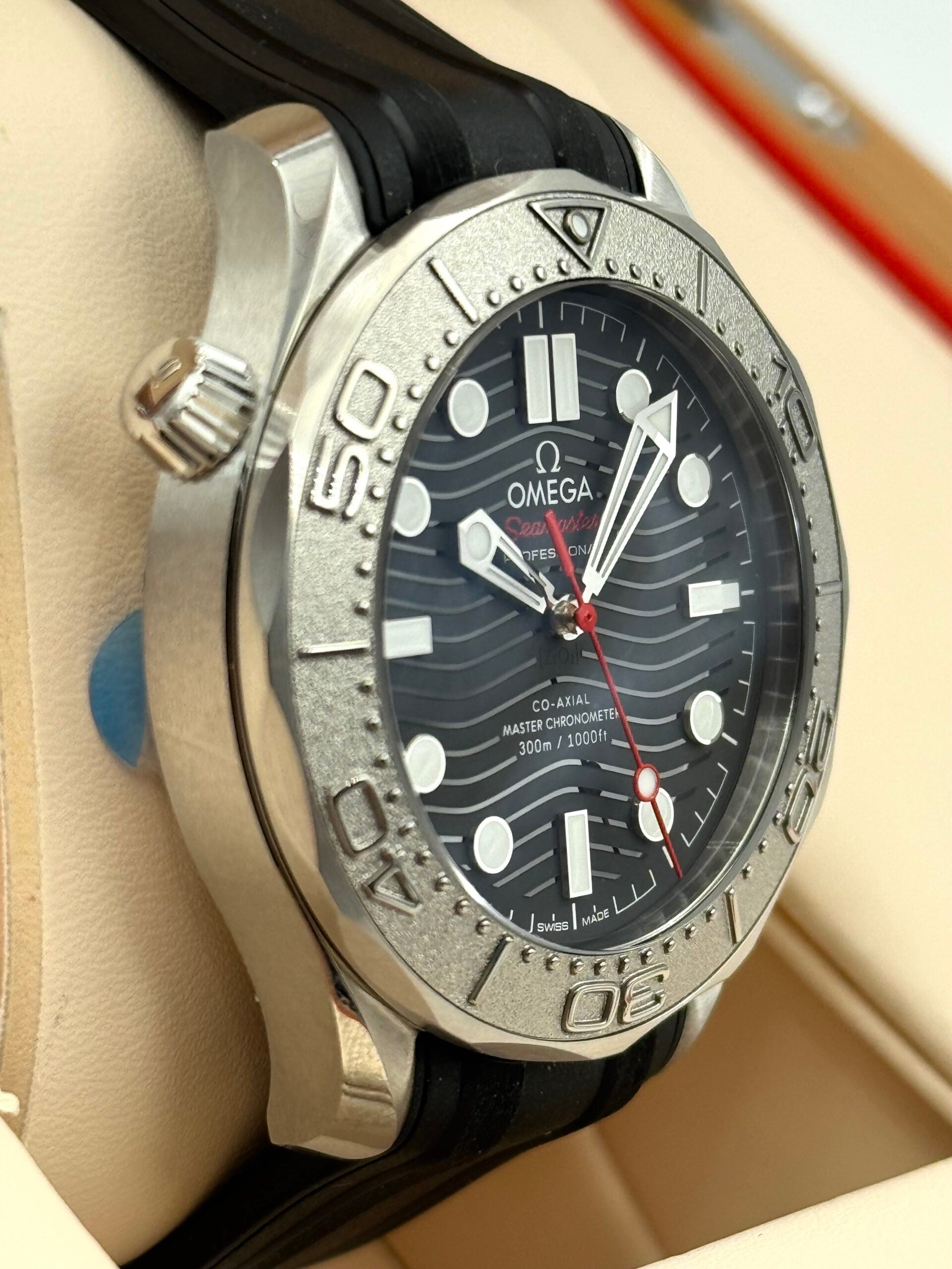 Omega Seamaster 300M Nekton 210.32.42.20.01.002