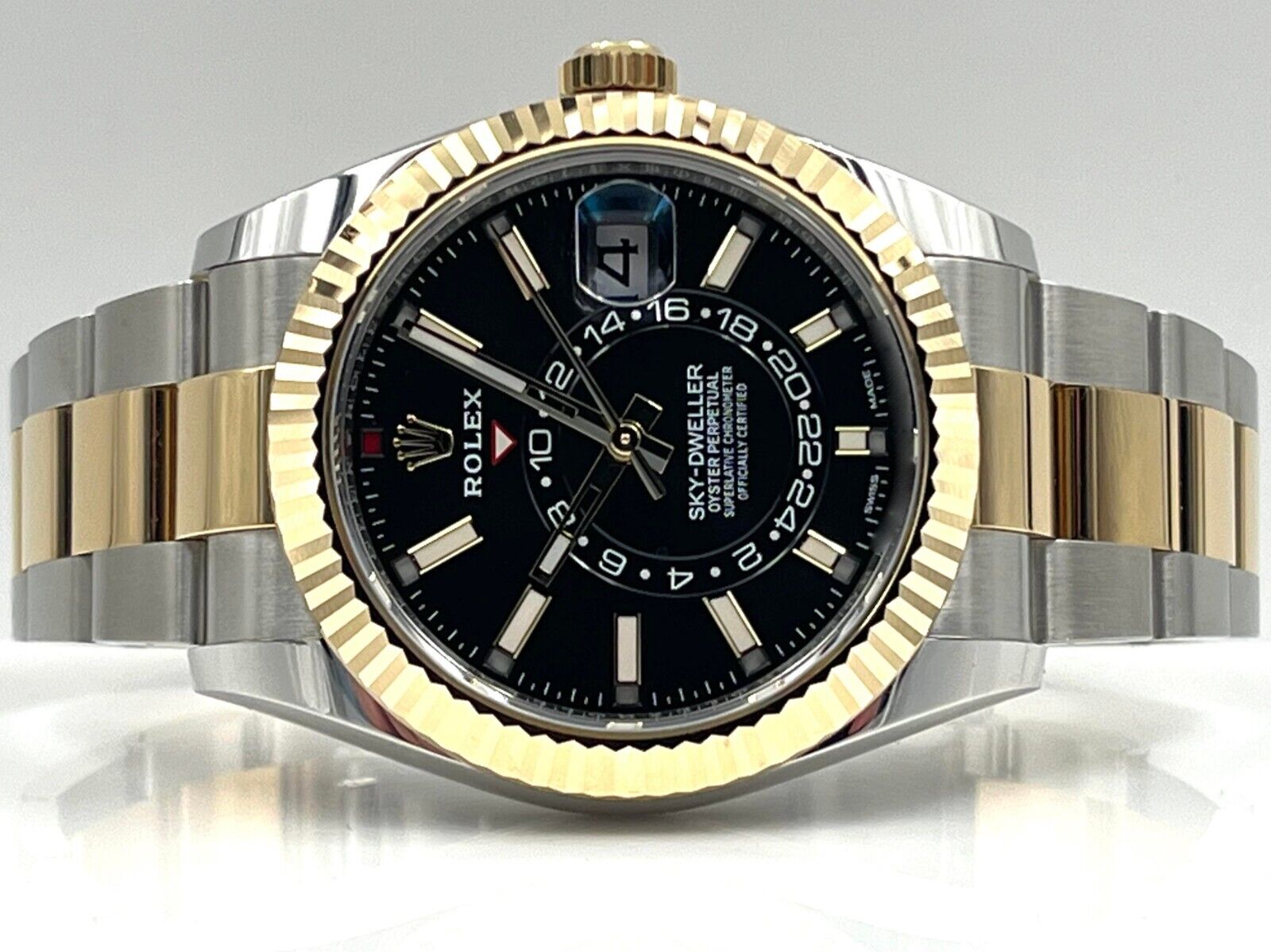 Rolex Sky-Dweller 326933