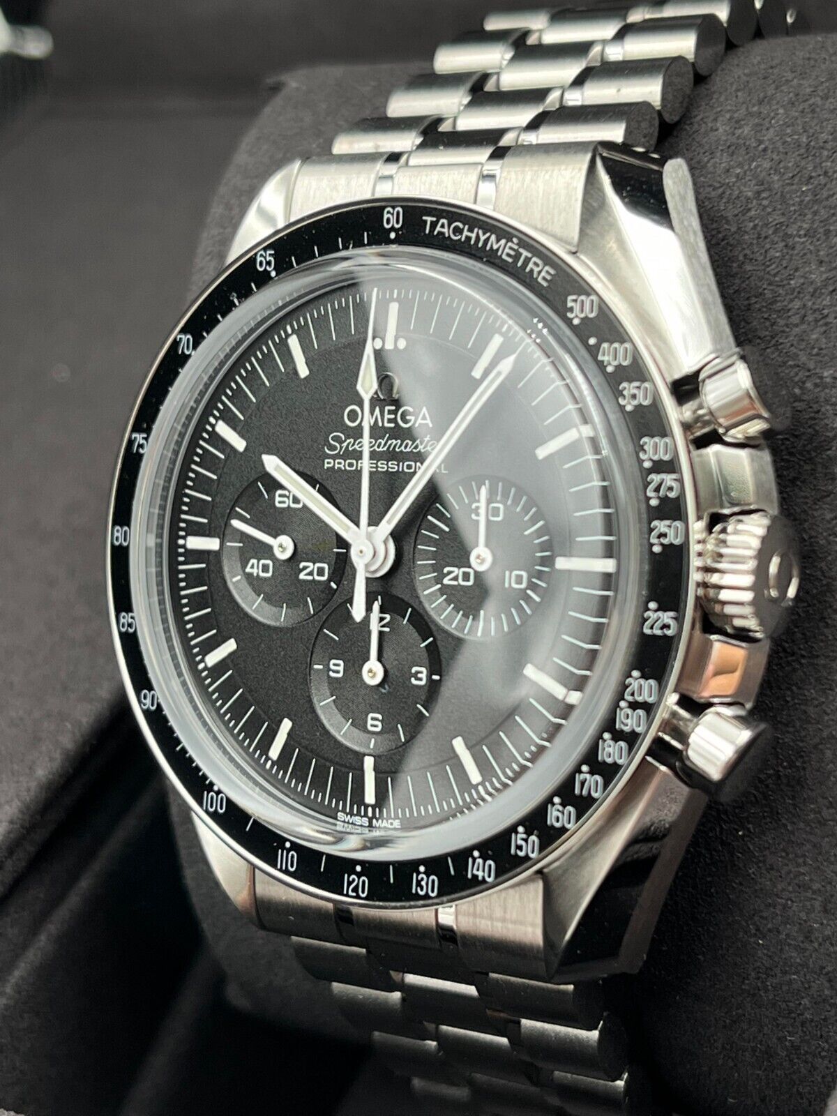 Omega Speedmaster Sapphire 310.30.42.50.01.002