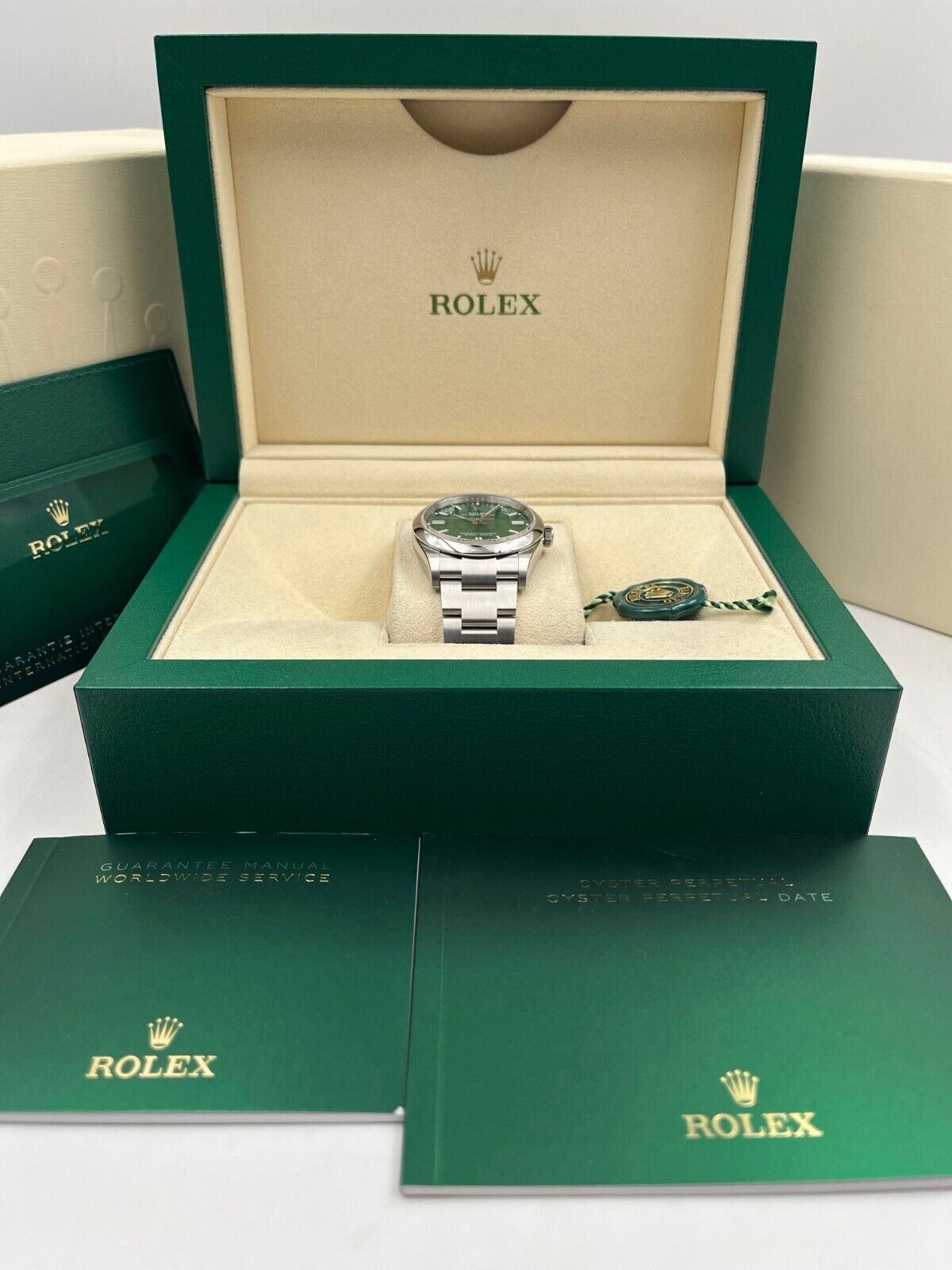 Rolex Oyster Perpetual 126000