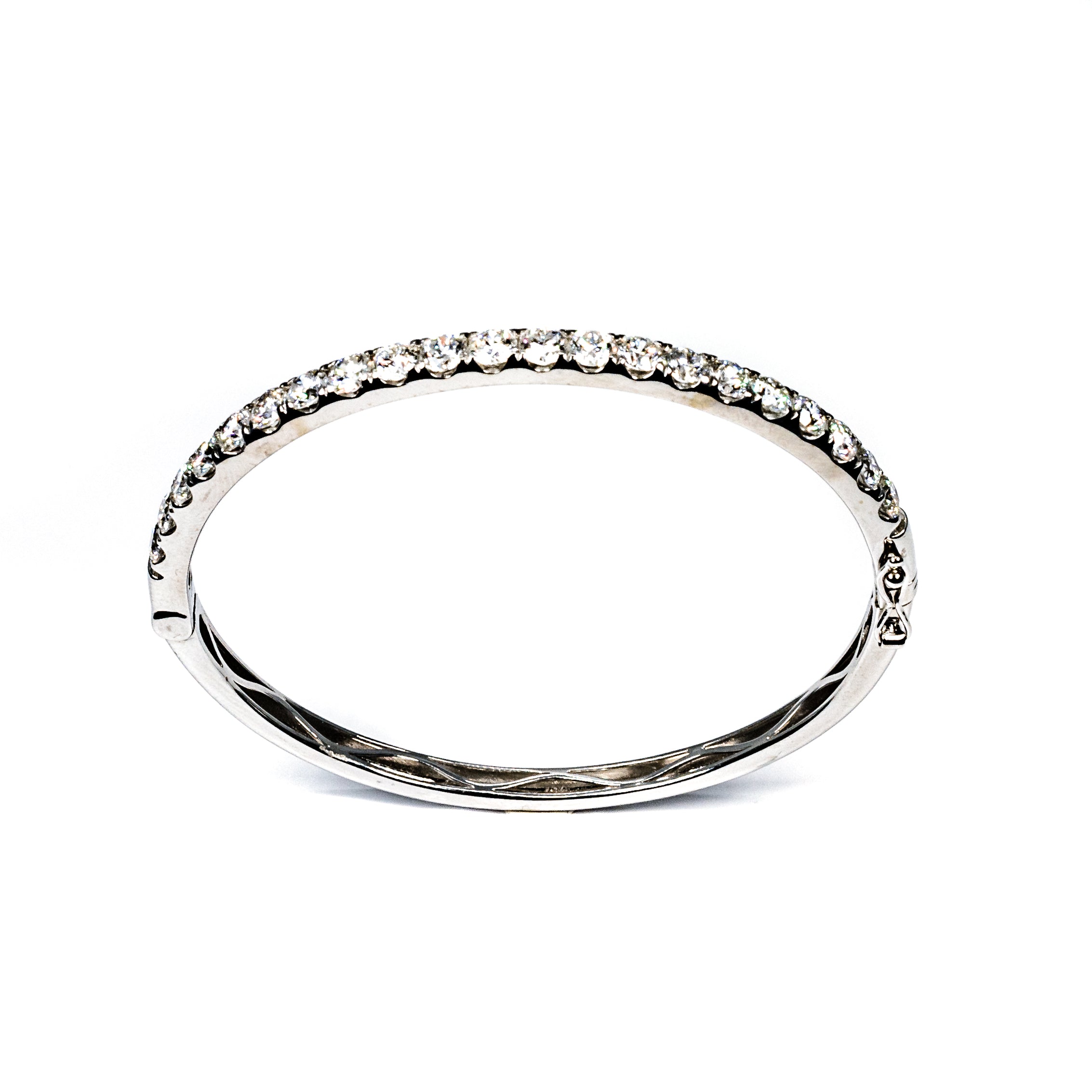 18kt White Gold 5ct Diamond Fashion Bangle Bracelet