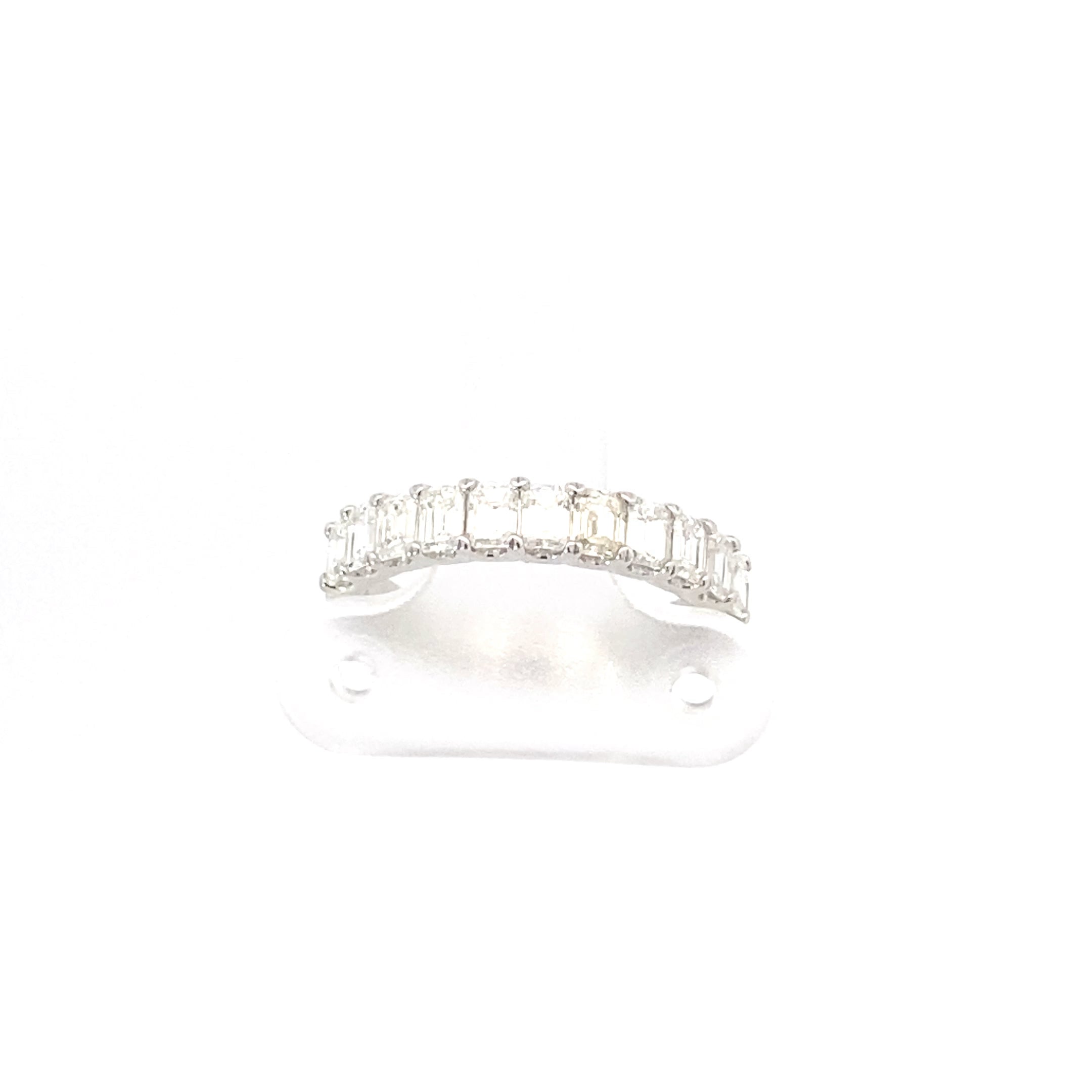 14kt wg 12 Emerald Cut Dia Ban