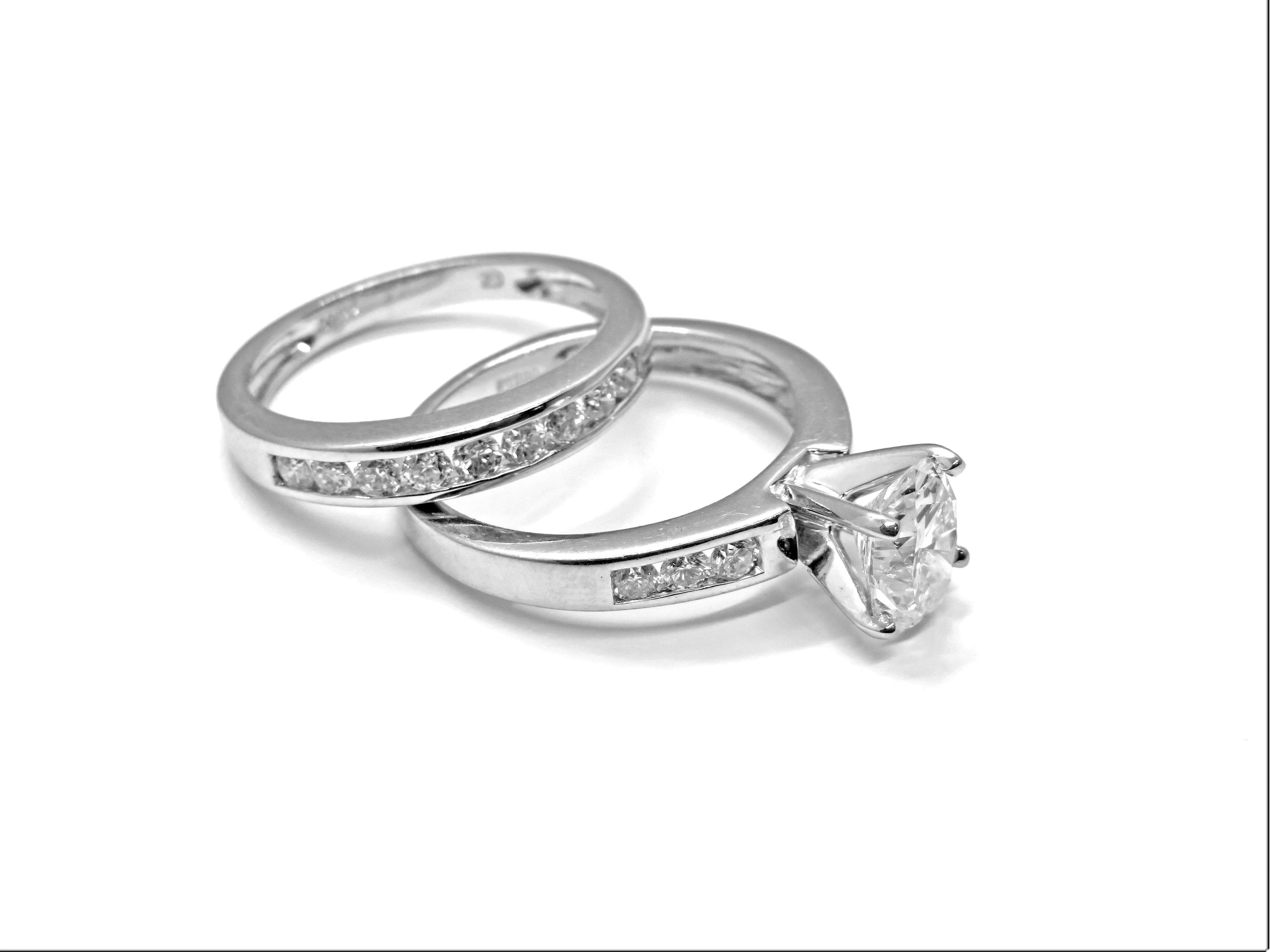 Platinum Diamond Engagement Semi-mount with Matching Diamond Wedding Band Set