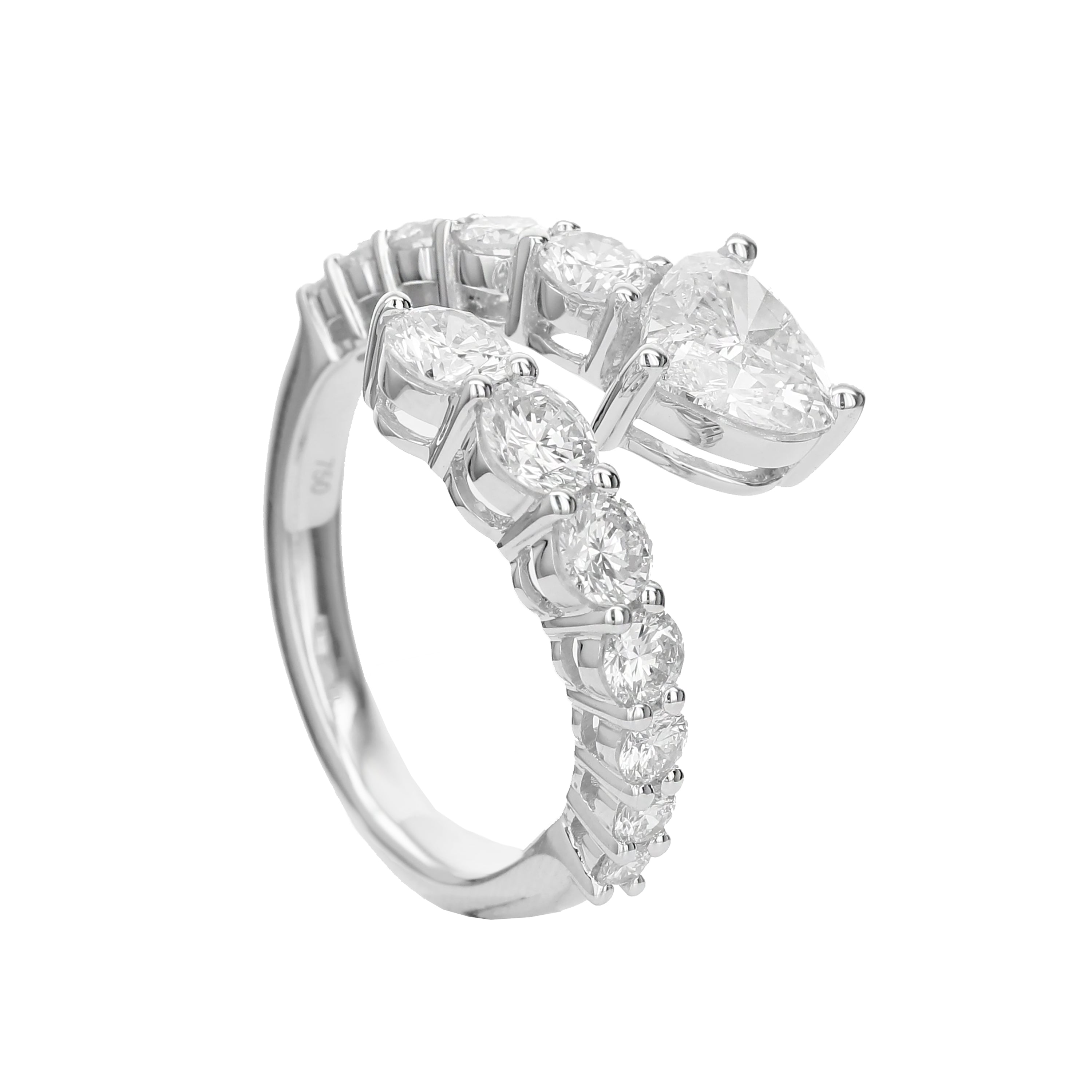 18kt White Gold Diamond Ring with Heart Shape Center Stone